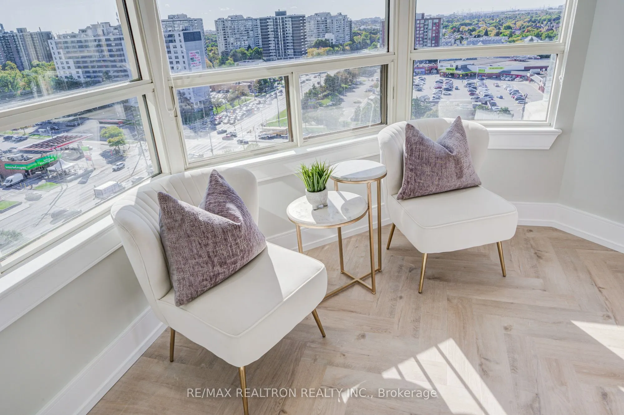 7 Townsgate Drive, #1601