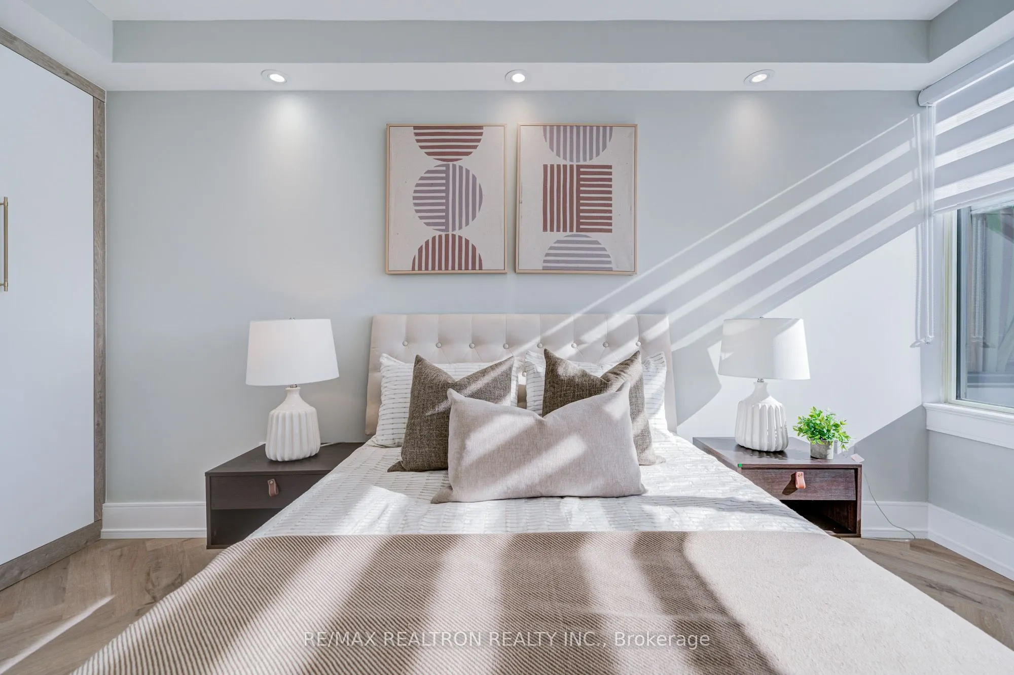 7 Townsgate Drive, #1601