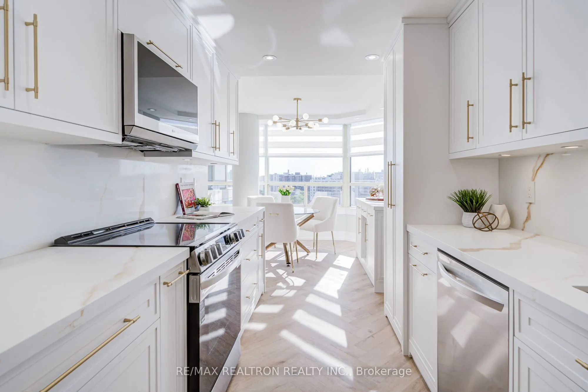 7 Townsgate Drive, #1601