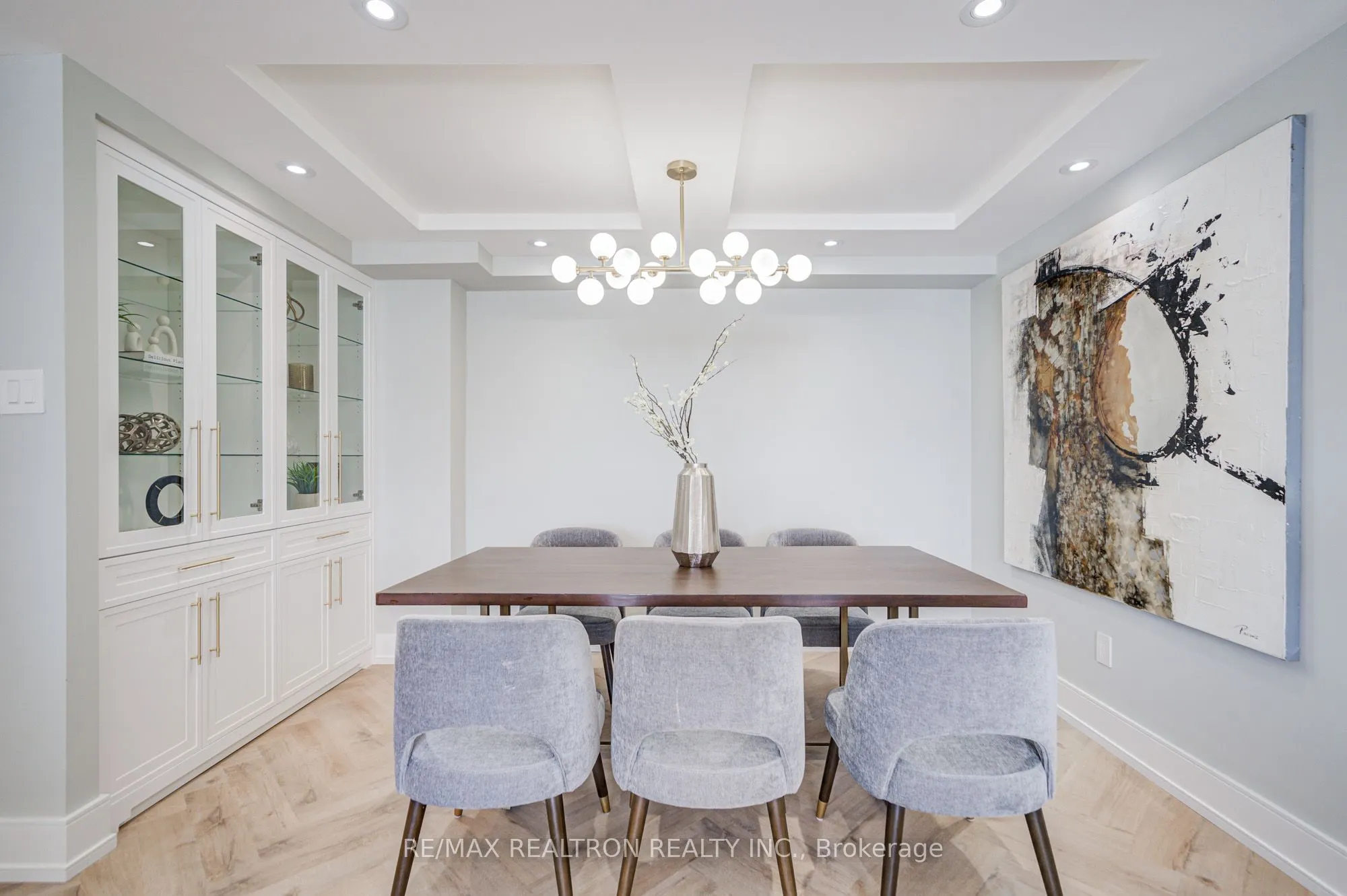 7 Townsgate Drive, #1601