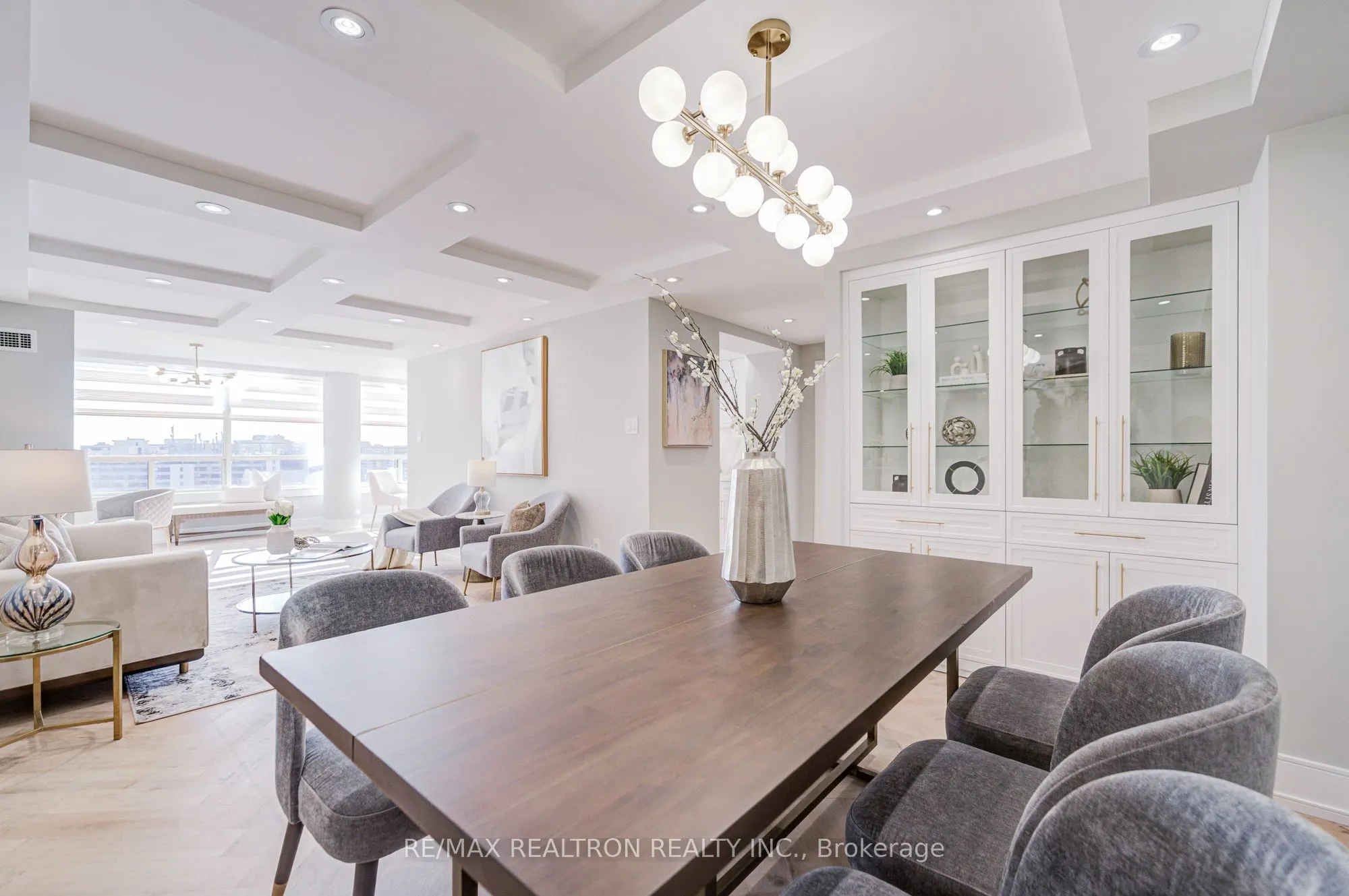 7 Townsgate Drive, #1601