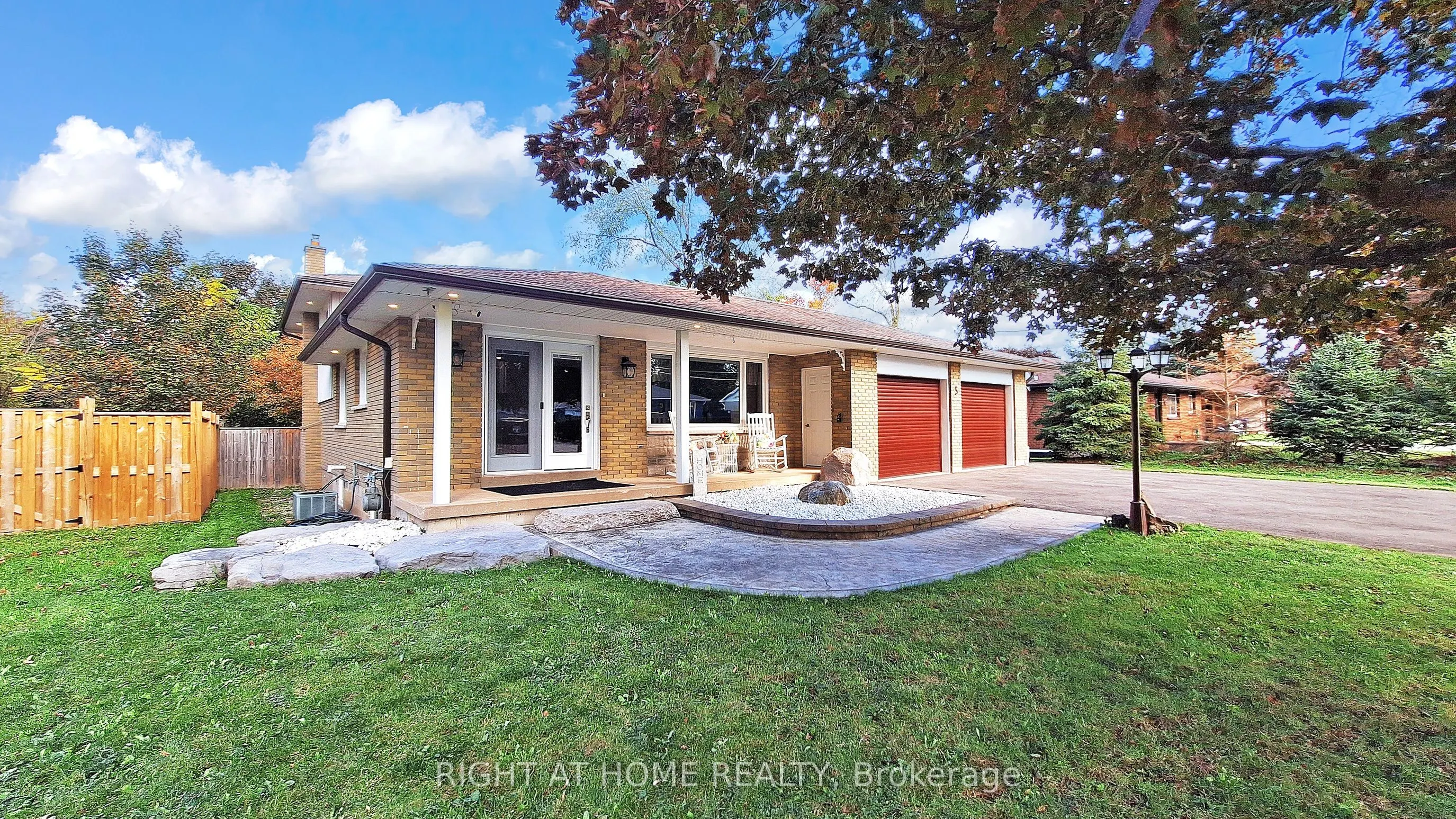 5 Glendale Avenue