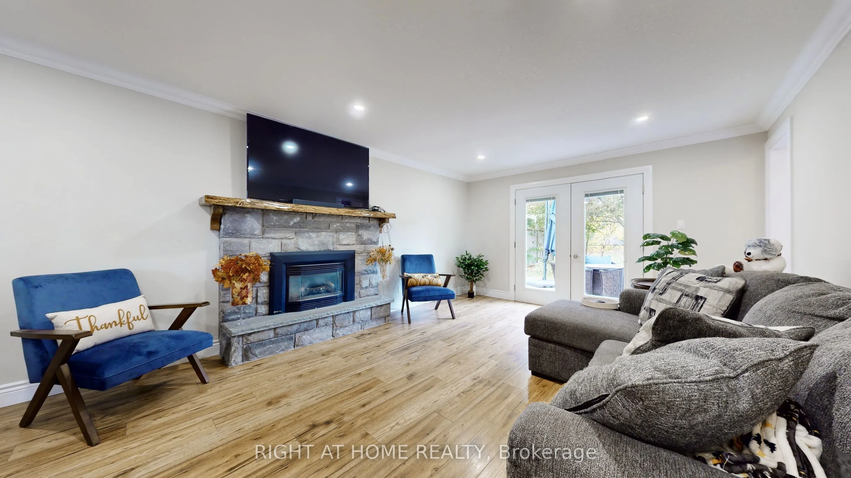 5 Glendale Avenue