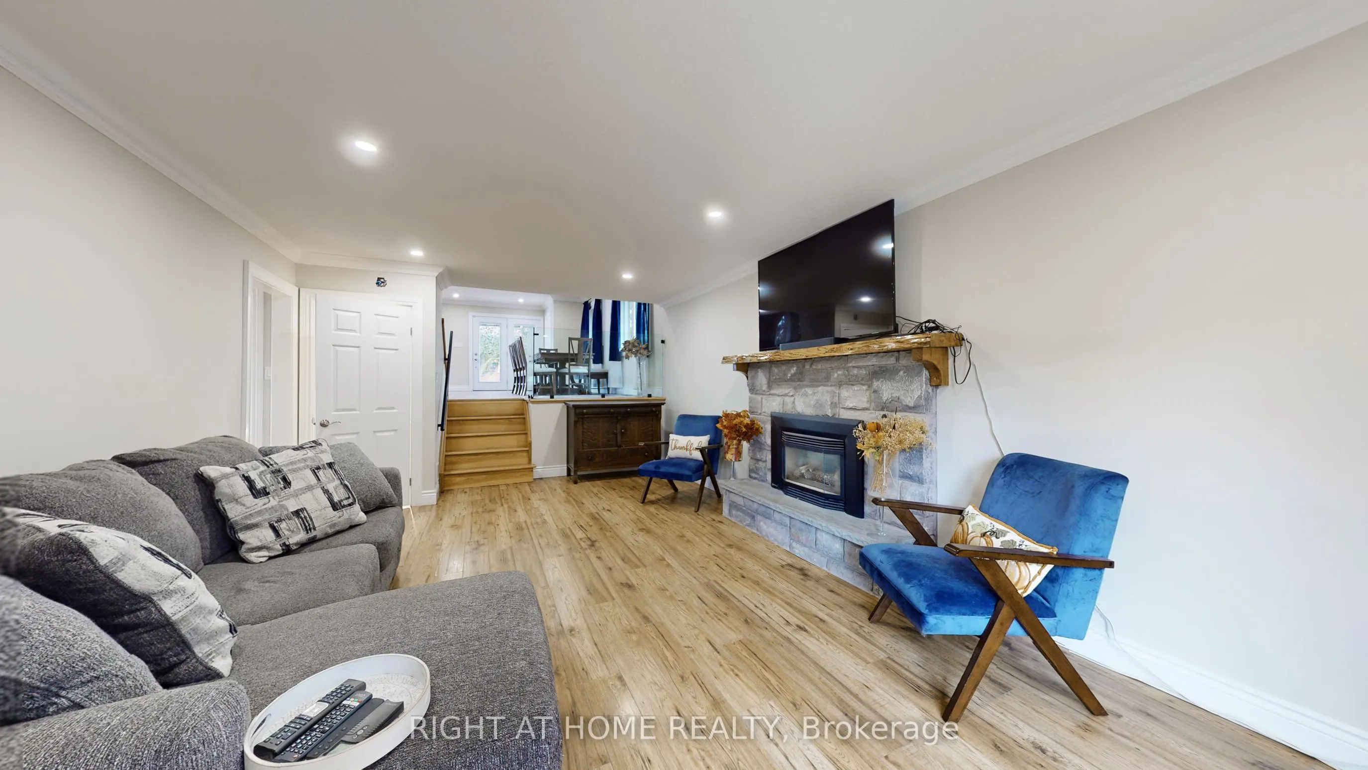 5 Glendale Avenue