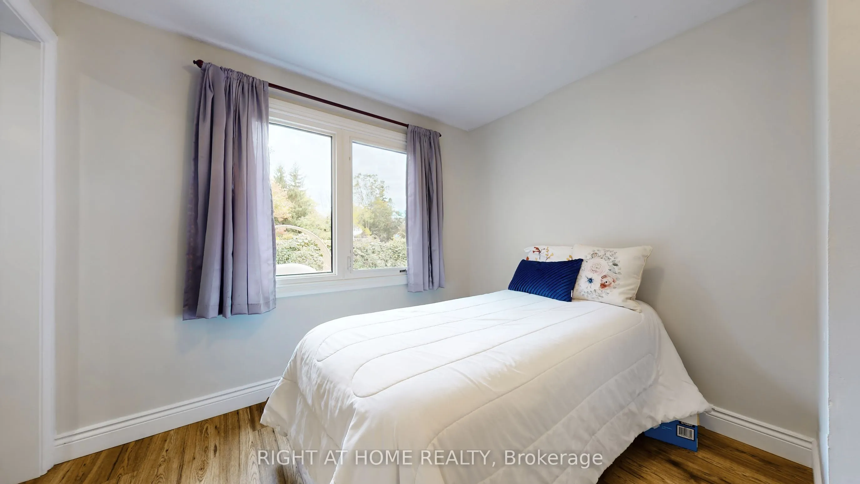 5 Glendale Avenue