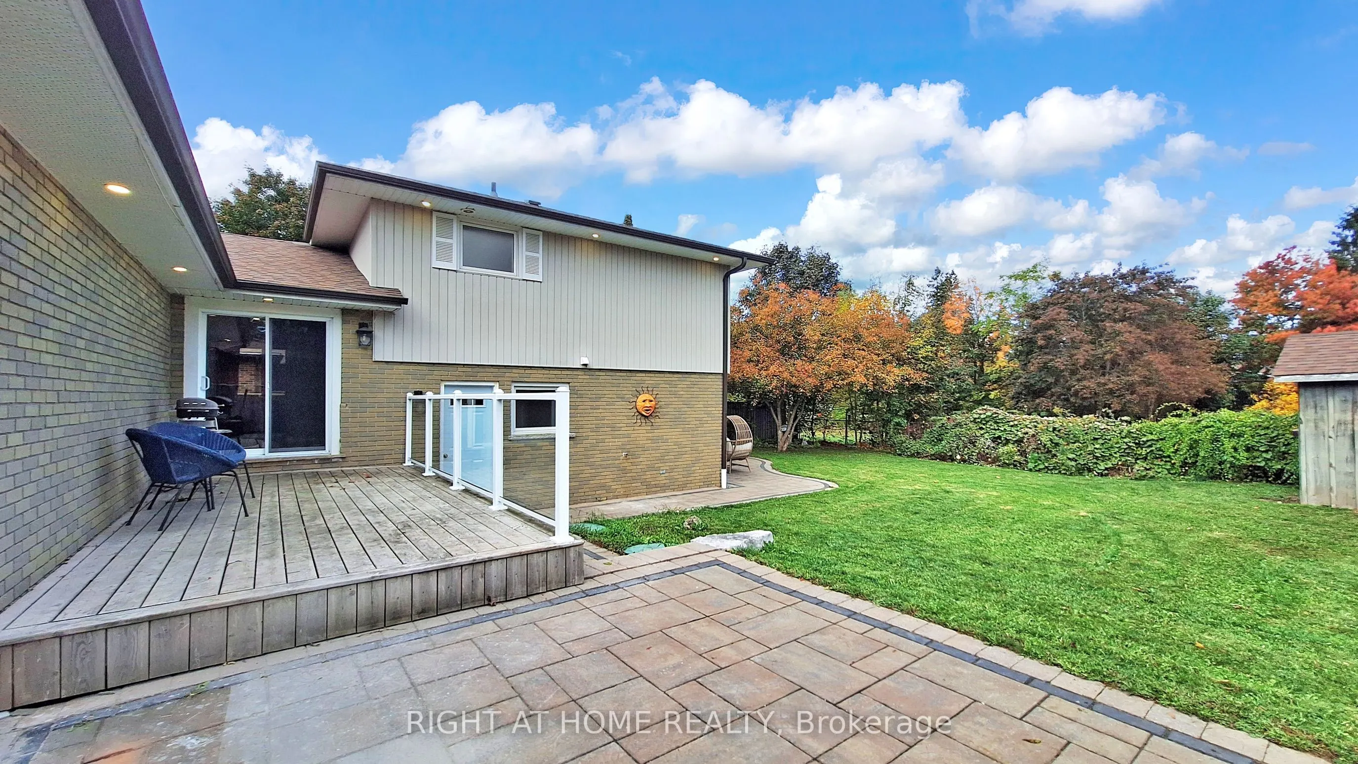 5 Glendale Avenue