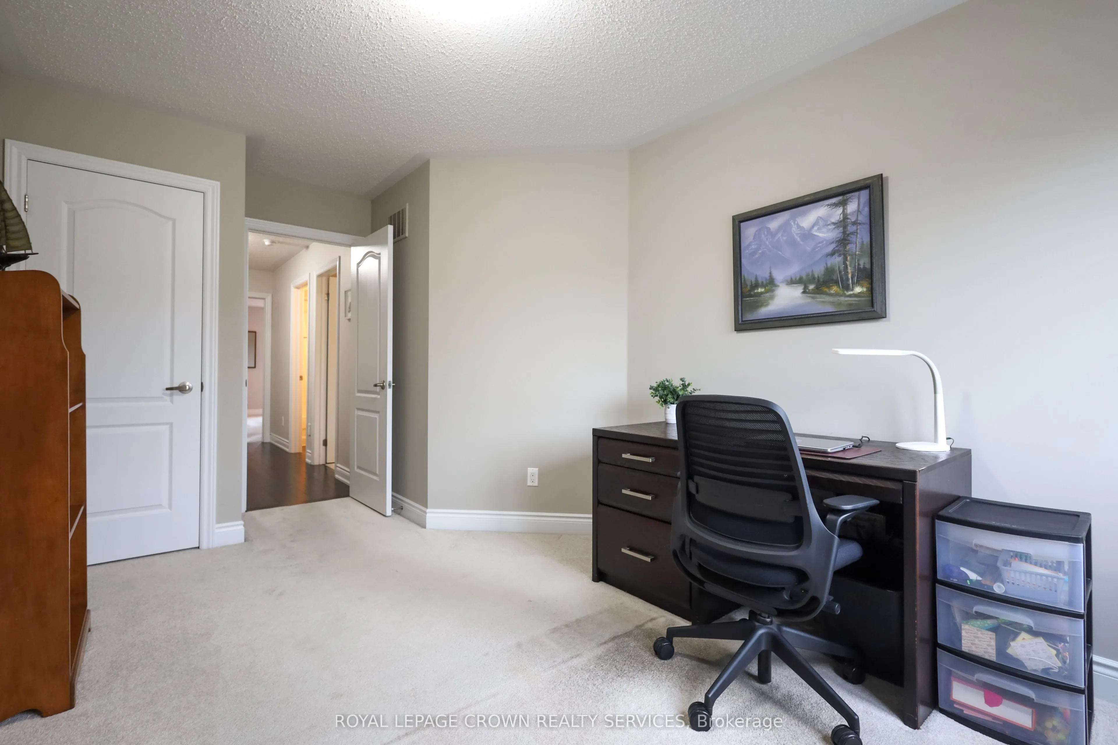 686 Wendy Culbert Crescent, #5