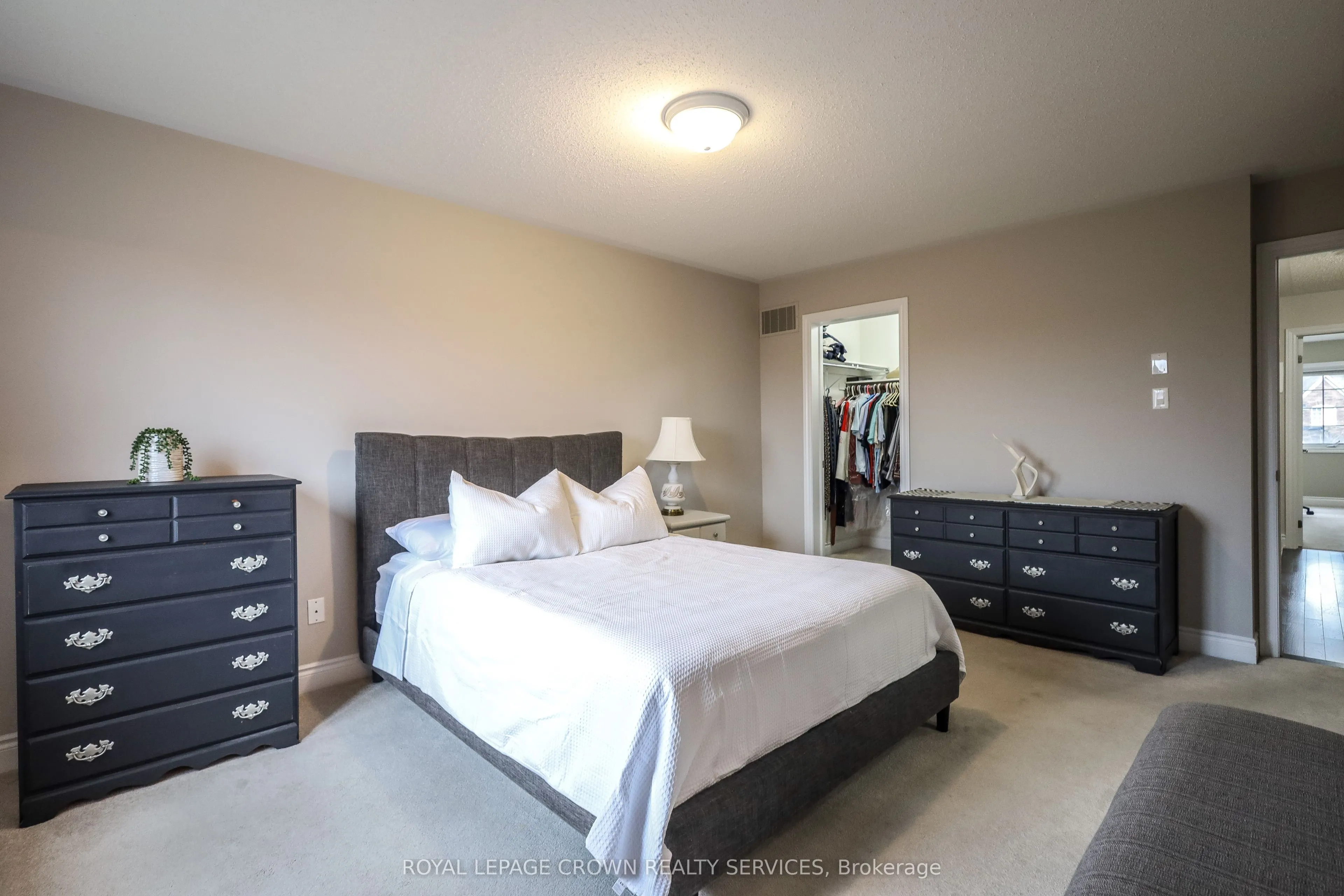 686 Wendy Culbert Crescent, #5