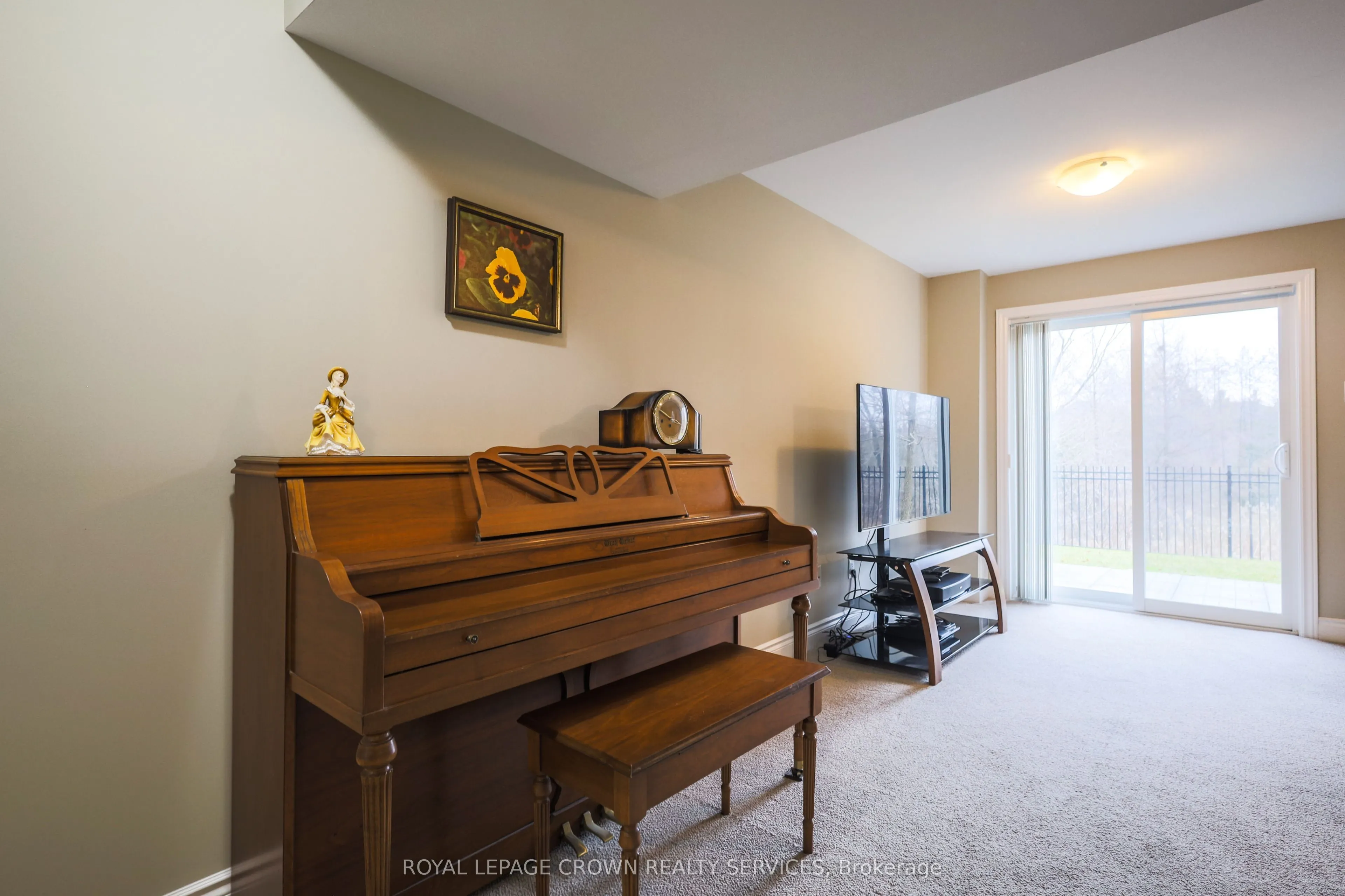 686 Wendy Culbert Crescent, #5