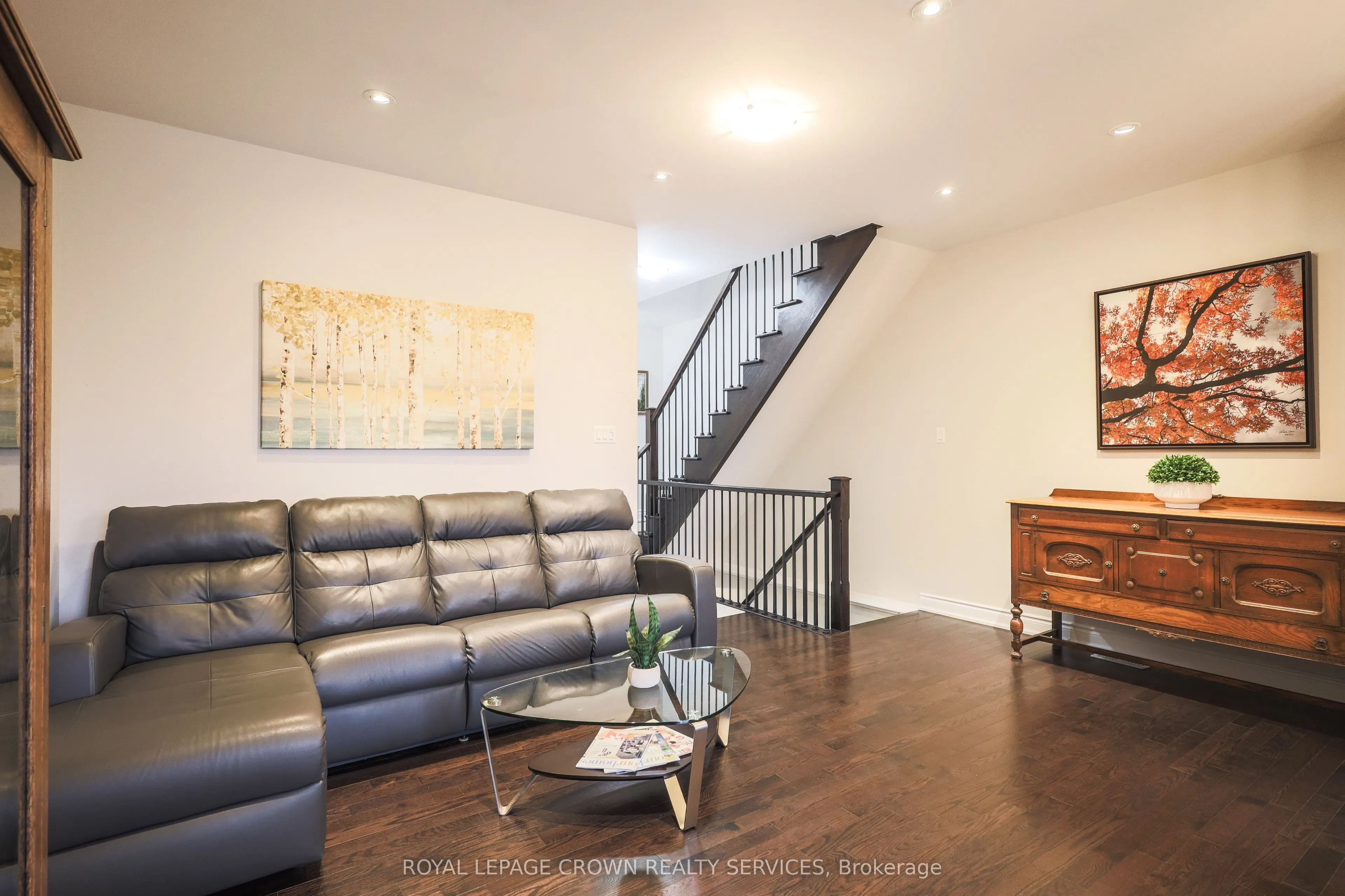 686 Wendy Culbert Crescent, #5