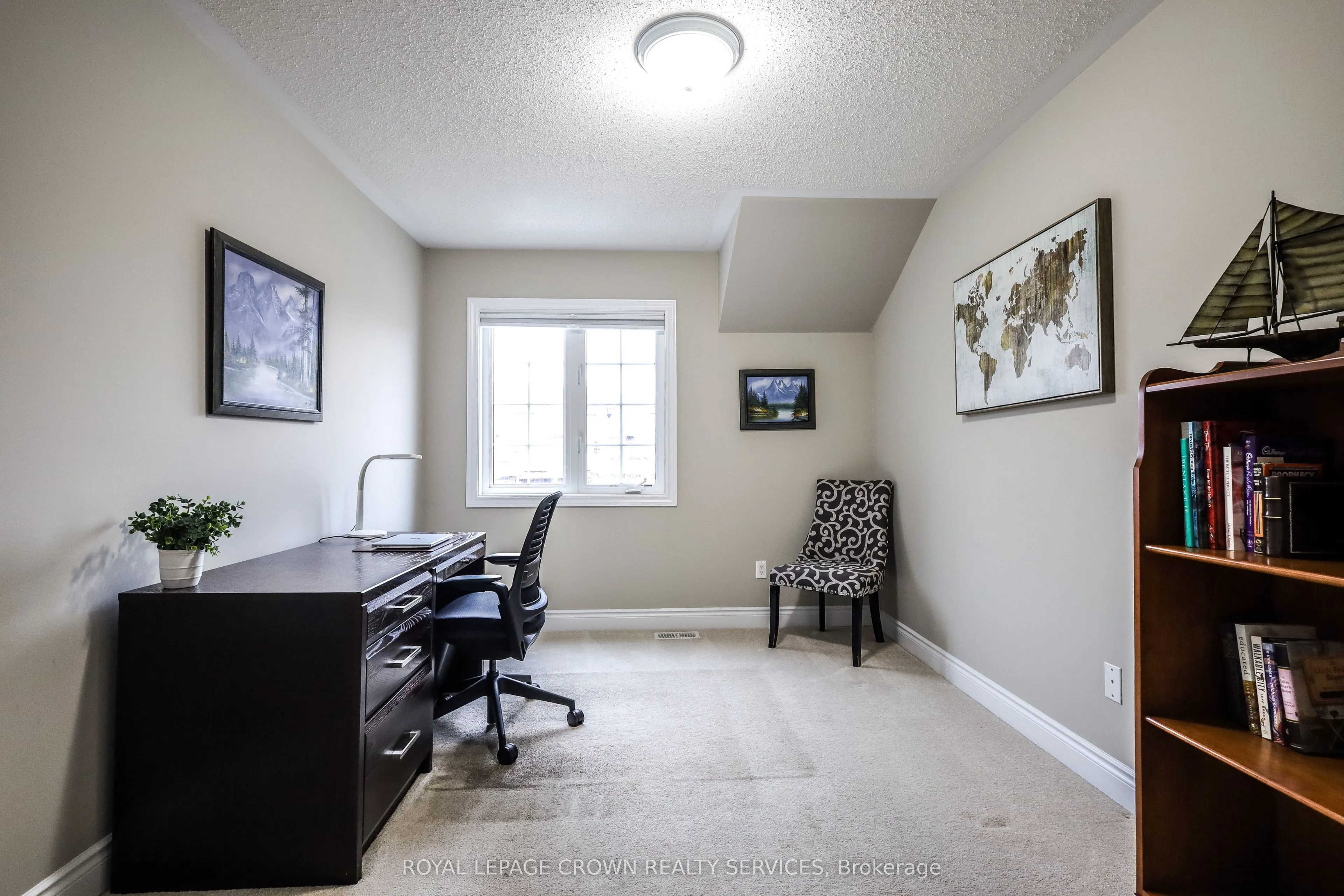 686 Wendy Culbert Crescent, #5