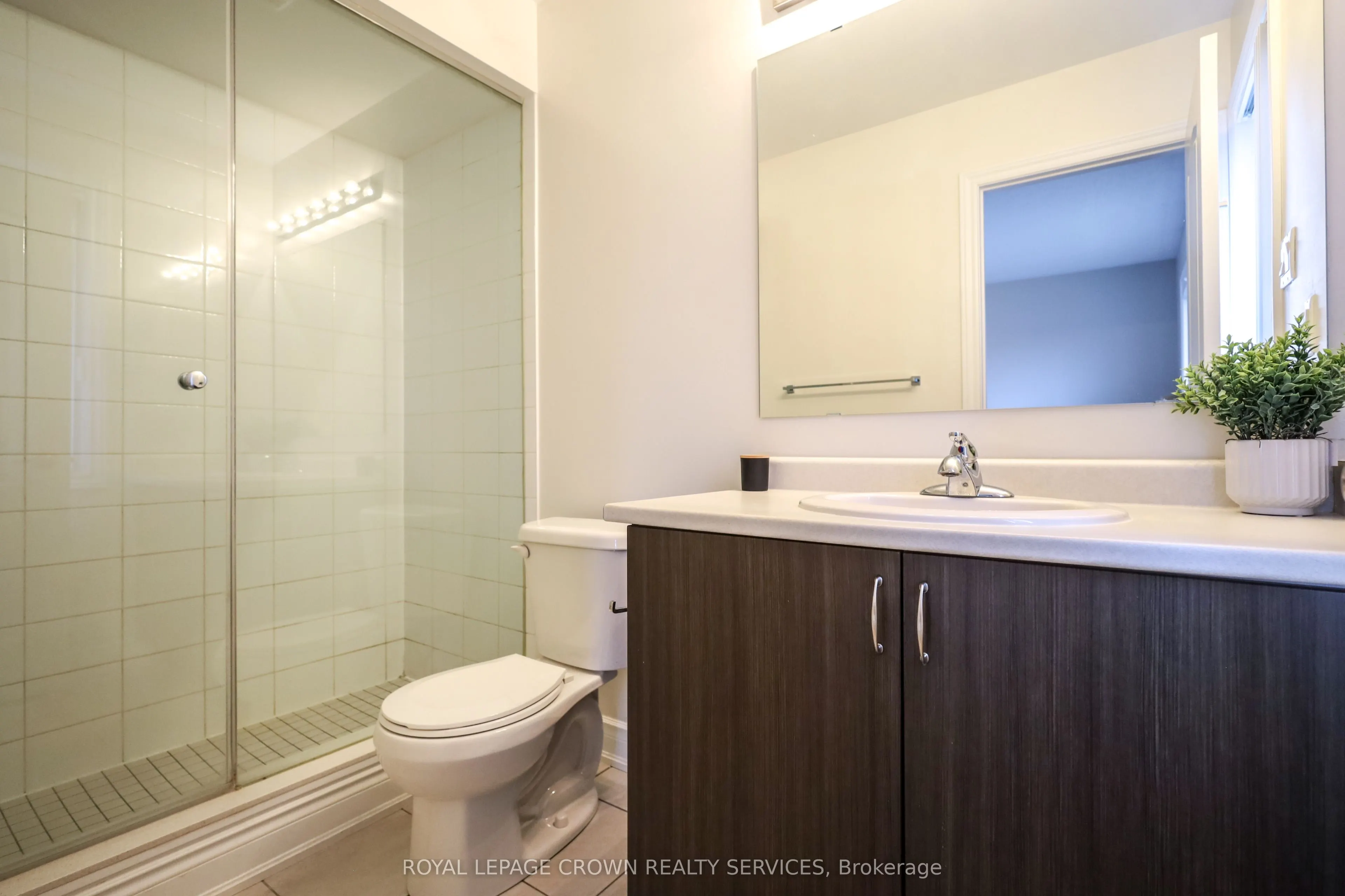 686 Wendy Culbert Crescent, #5