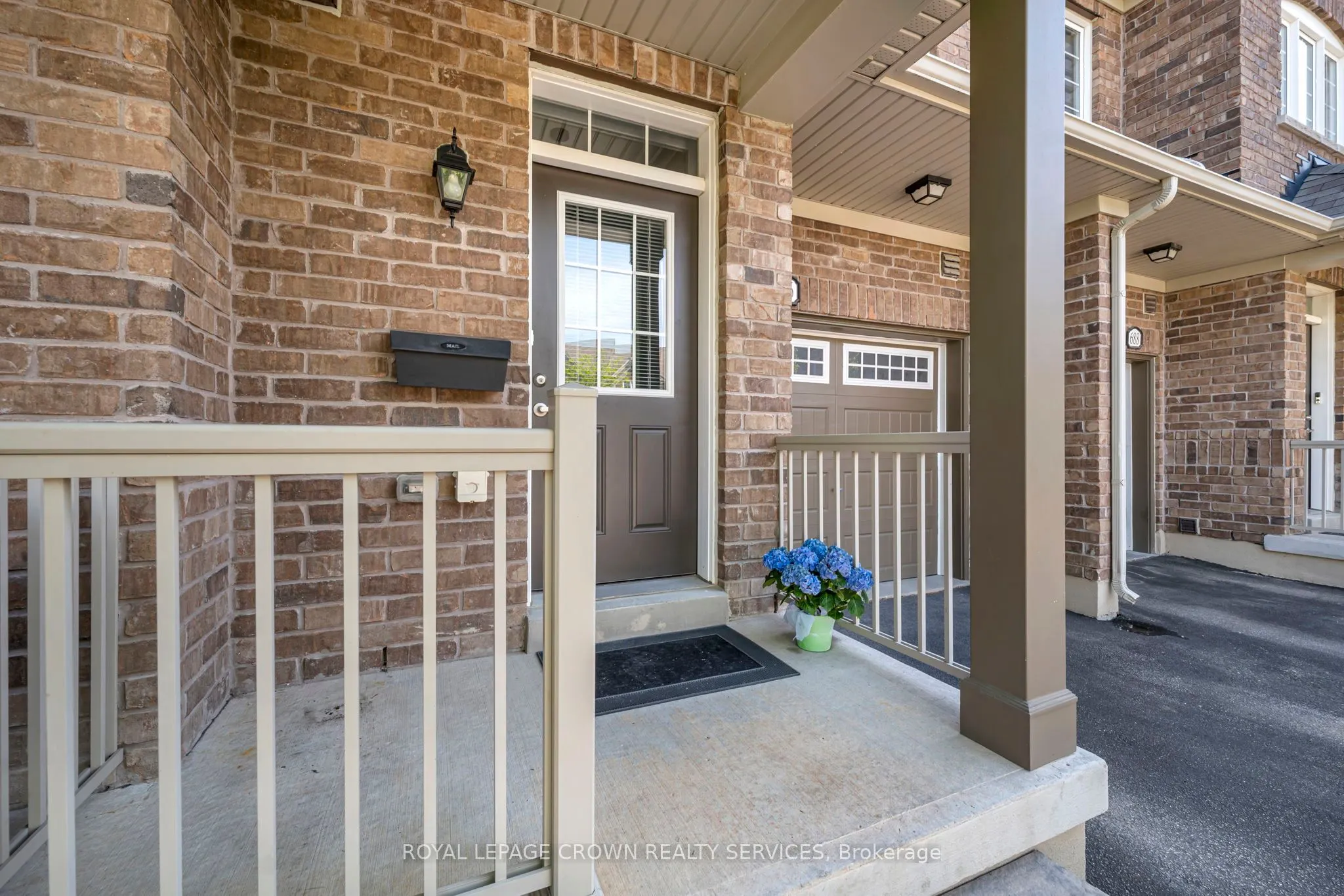 686 Wendy Culbert Crescent, #5