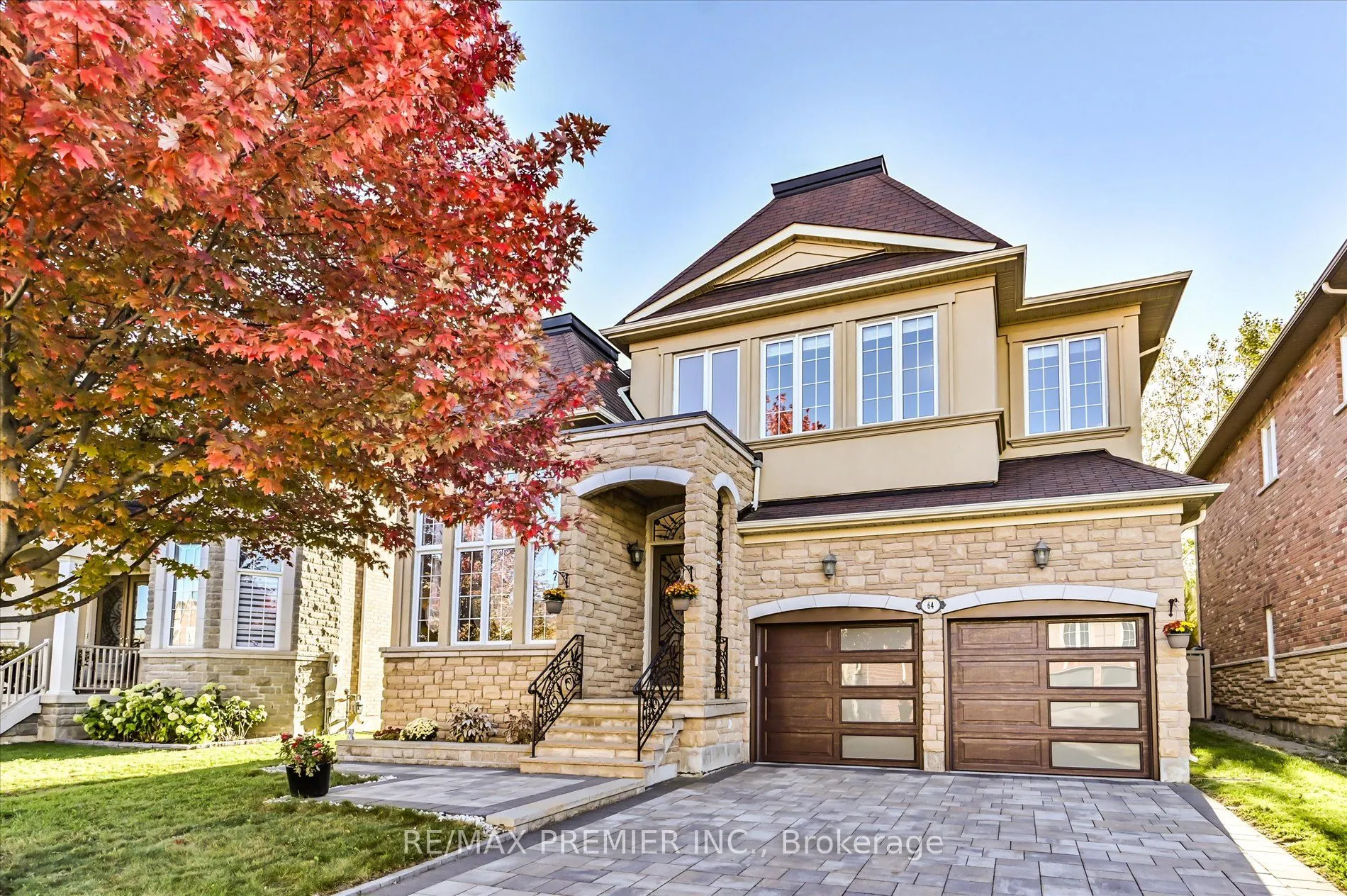 64 Heintzman Crescent