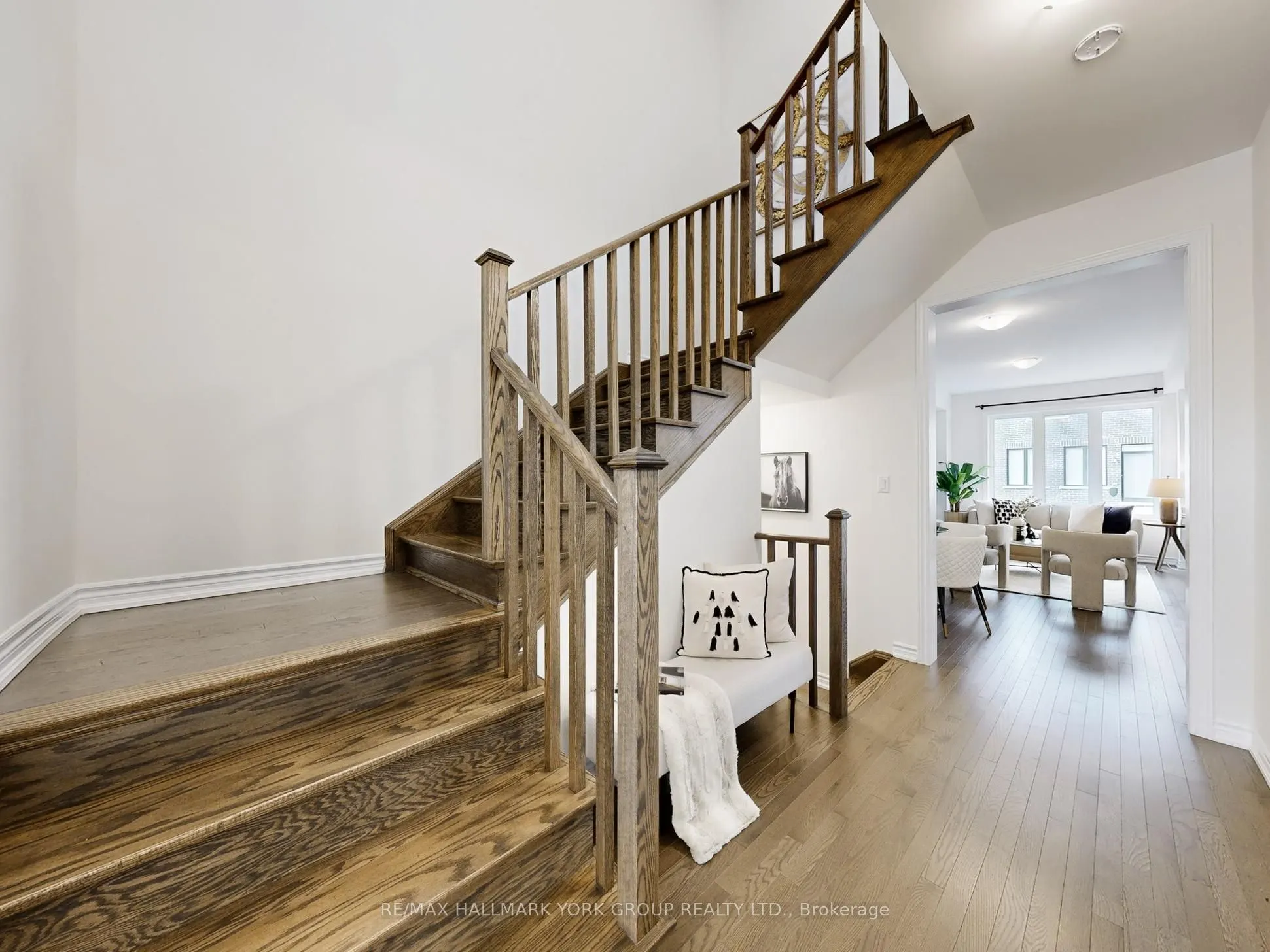 42 Blick Crescent