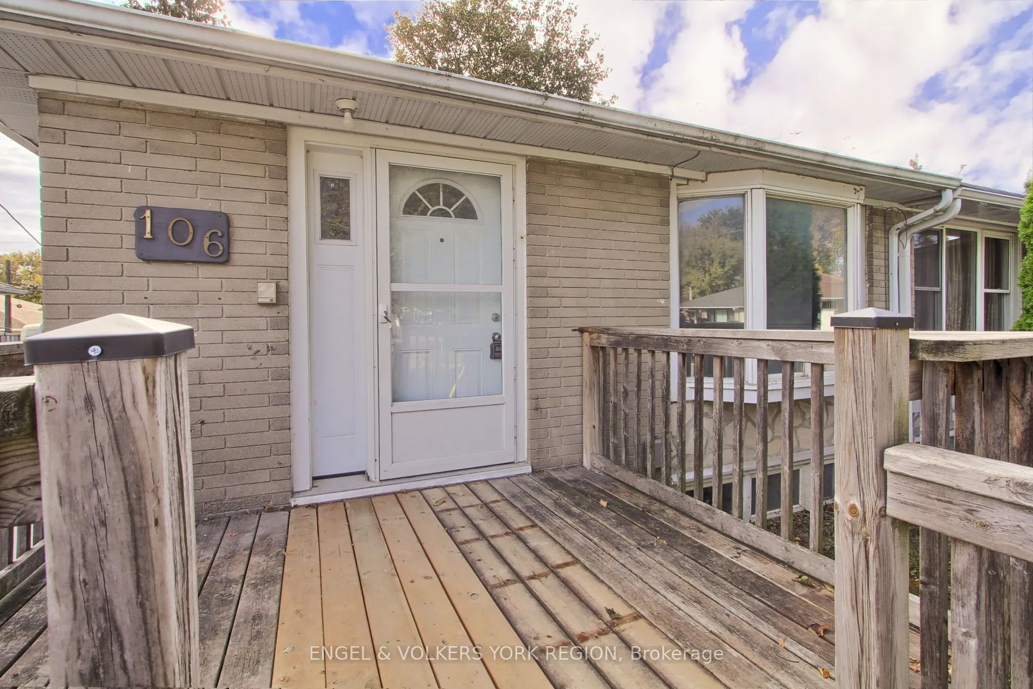 106 Sheldon Avenue