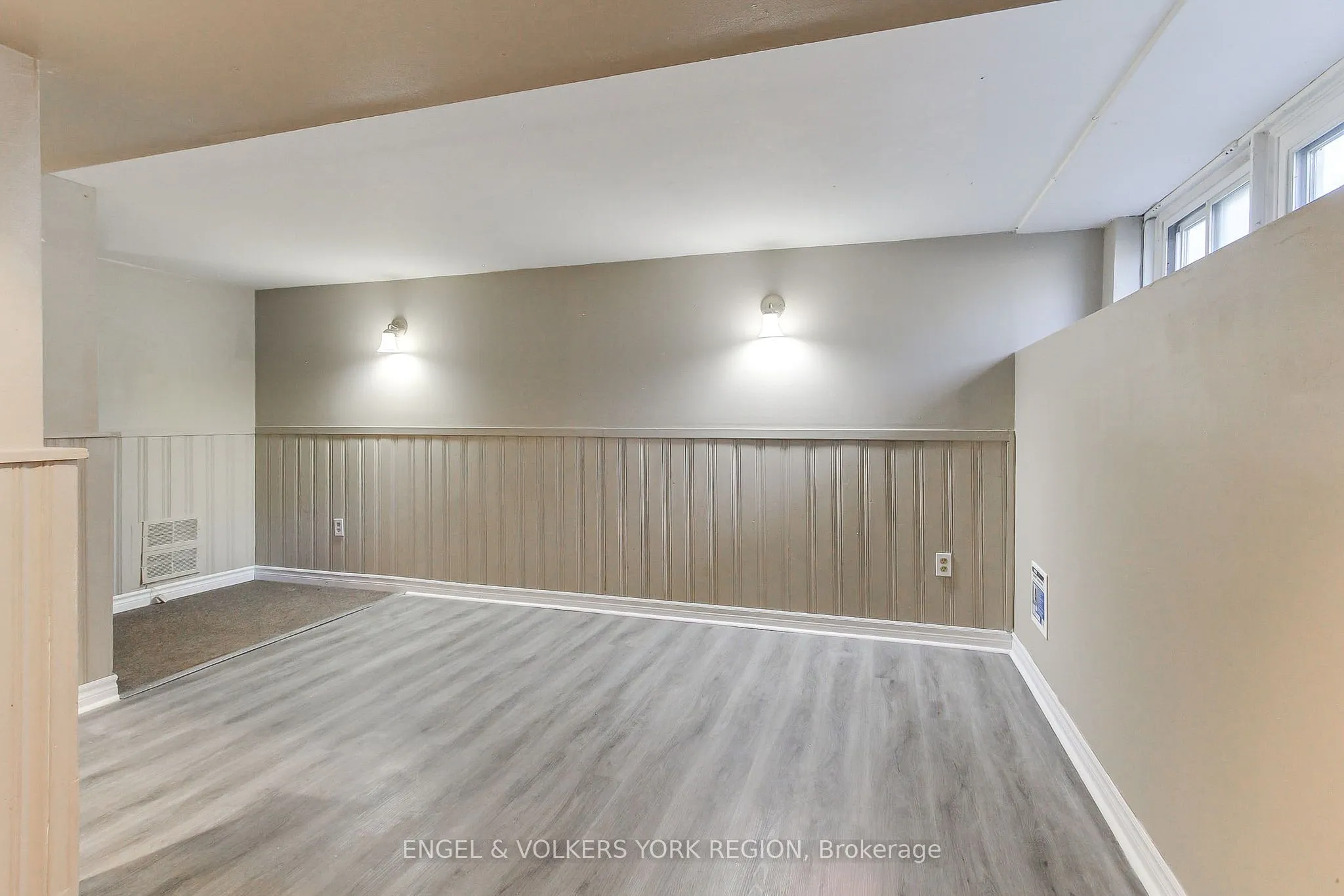 106 Sheldon Avenue