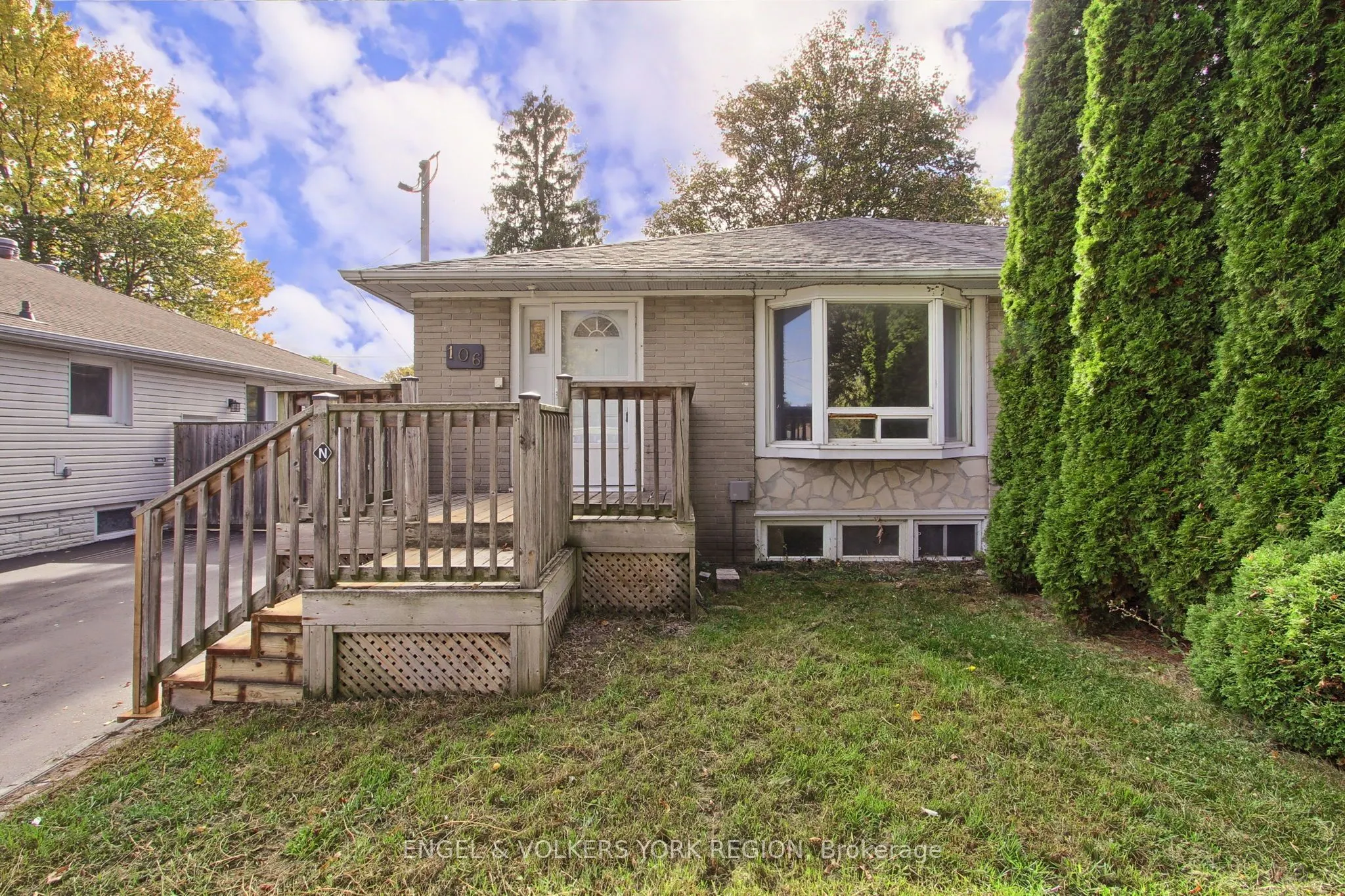 106 Sheldon Avenue