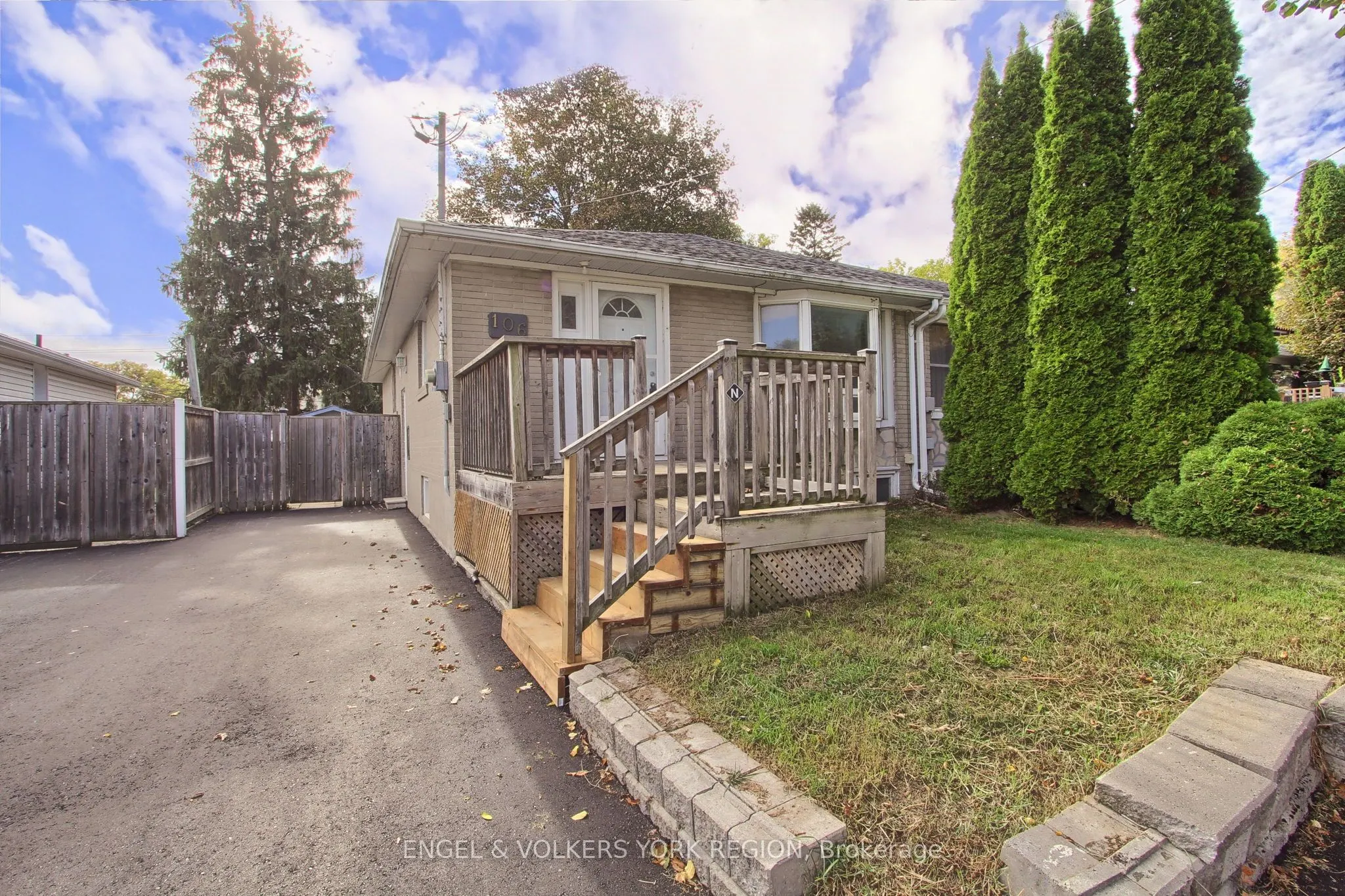 106 Sheldon Avenue