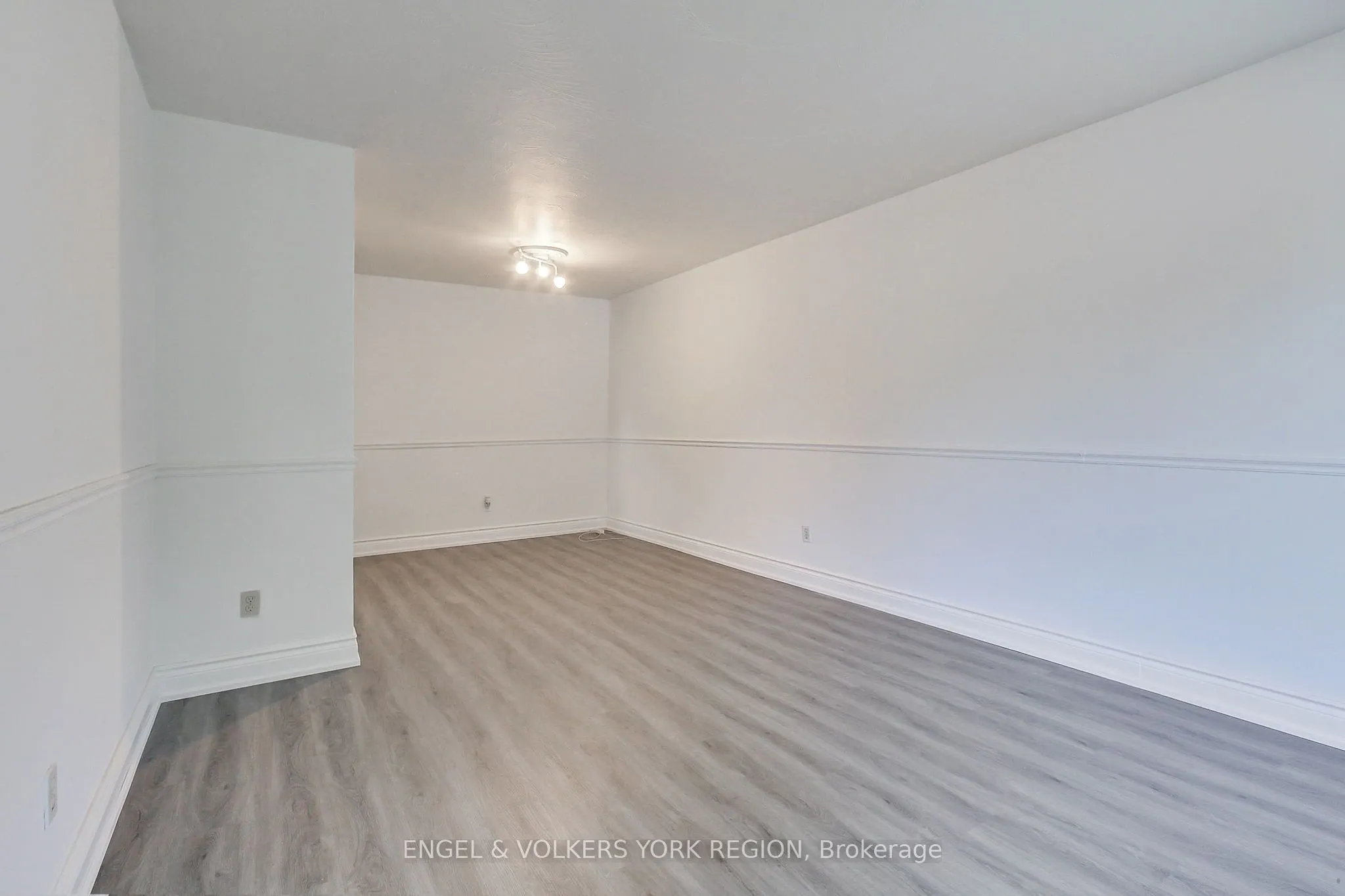106 Sheldon Avenue