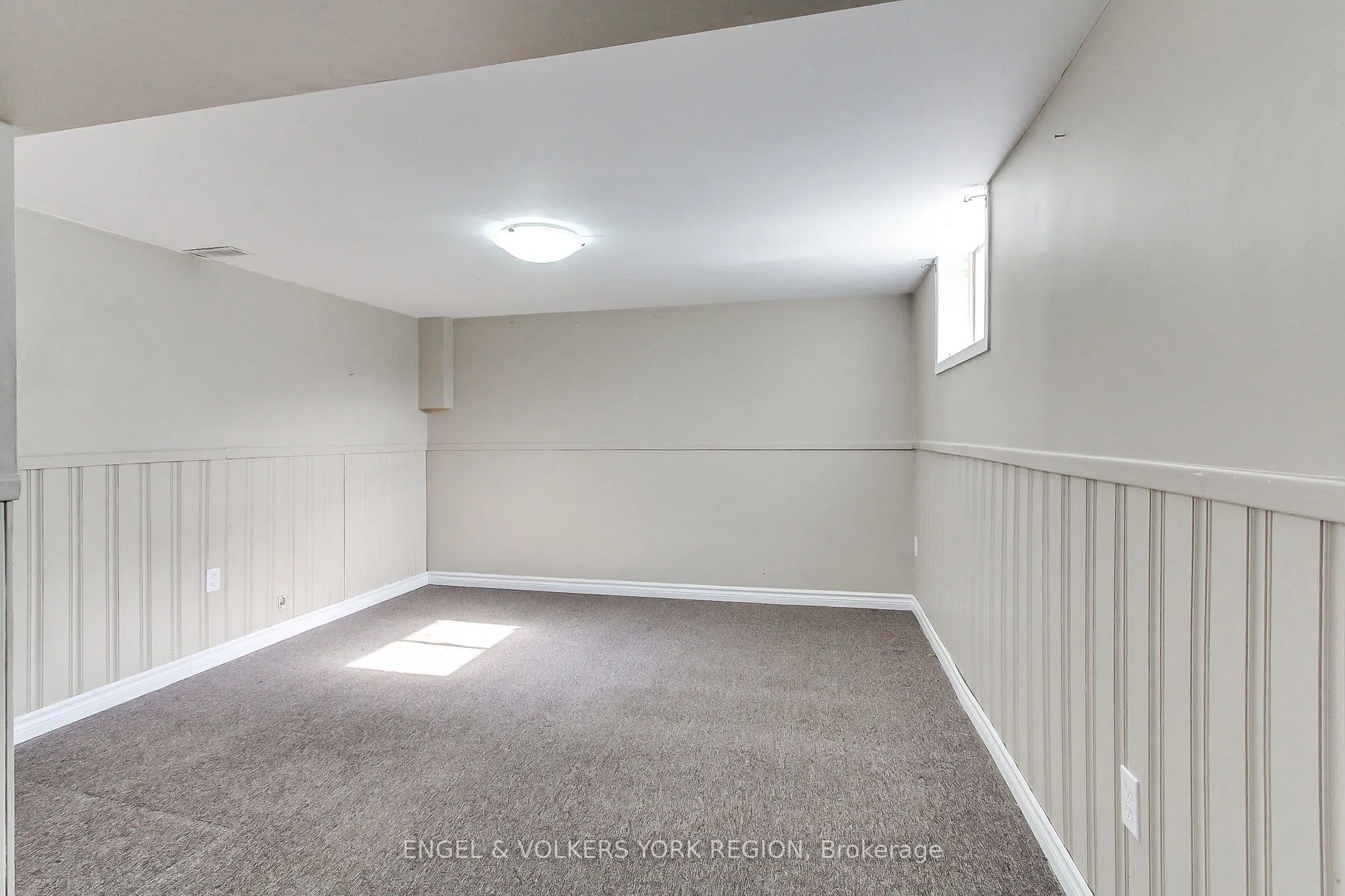 106 Sheldon Avenue