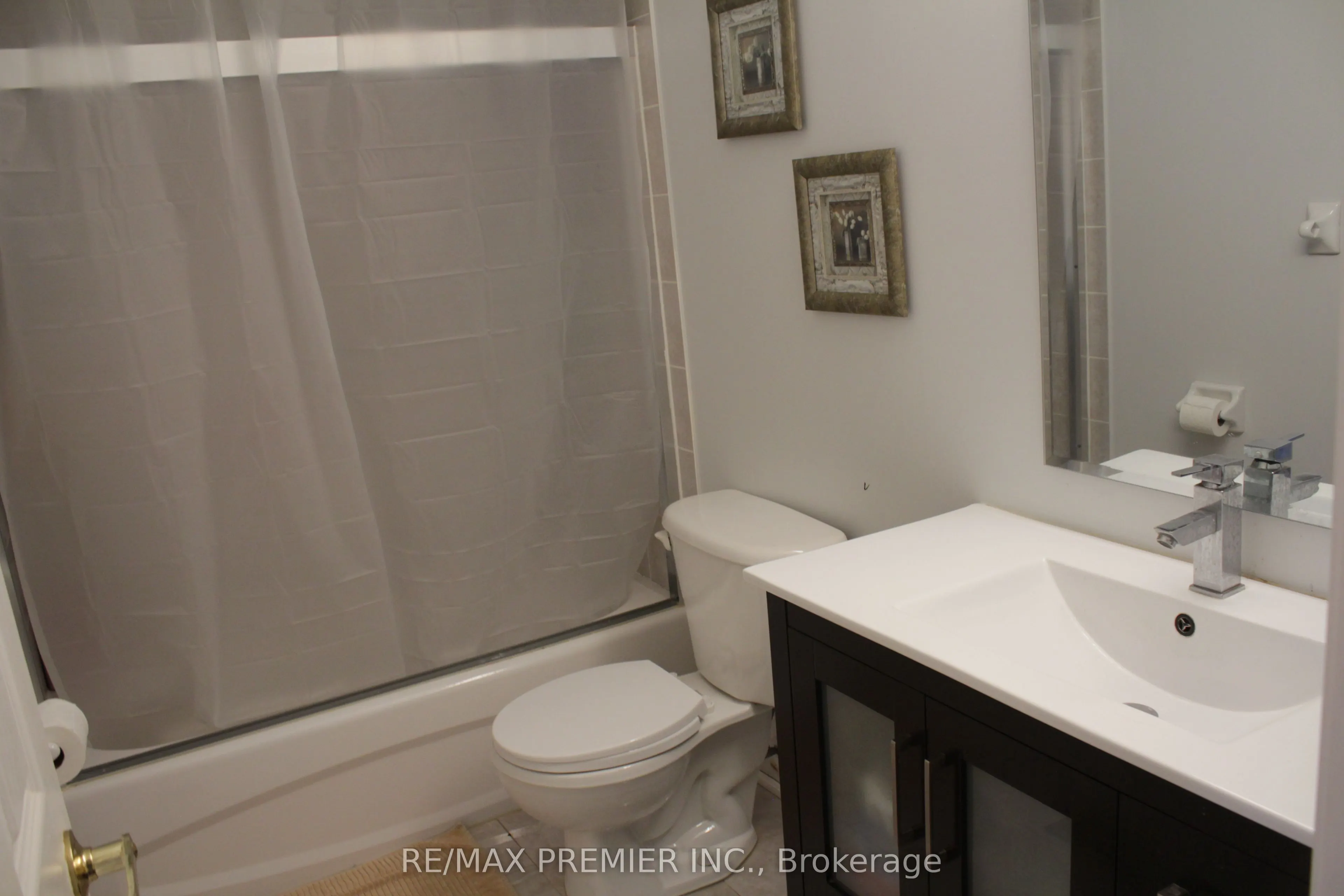 262 Isacc Murray Avenue, #Main Fl
