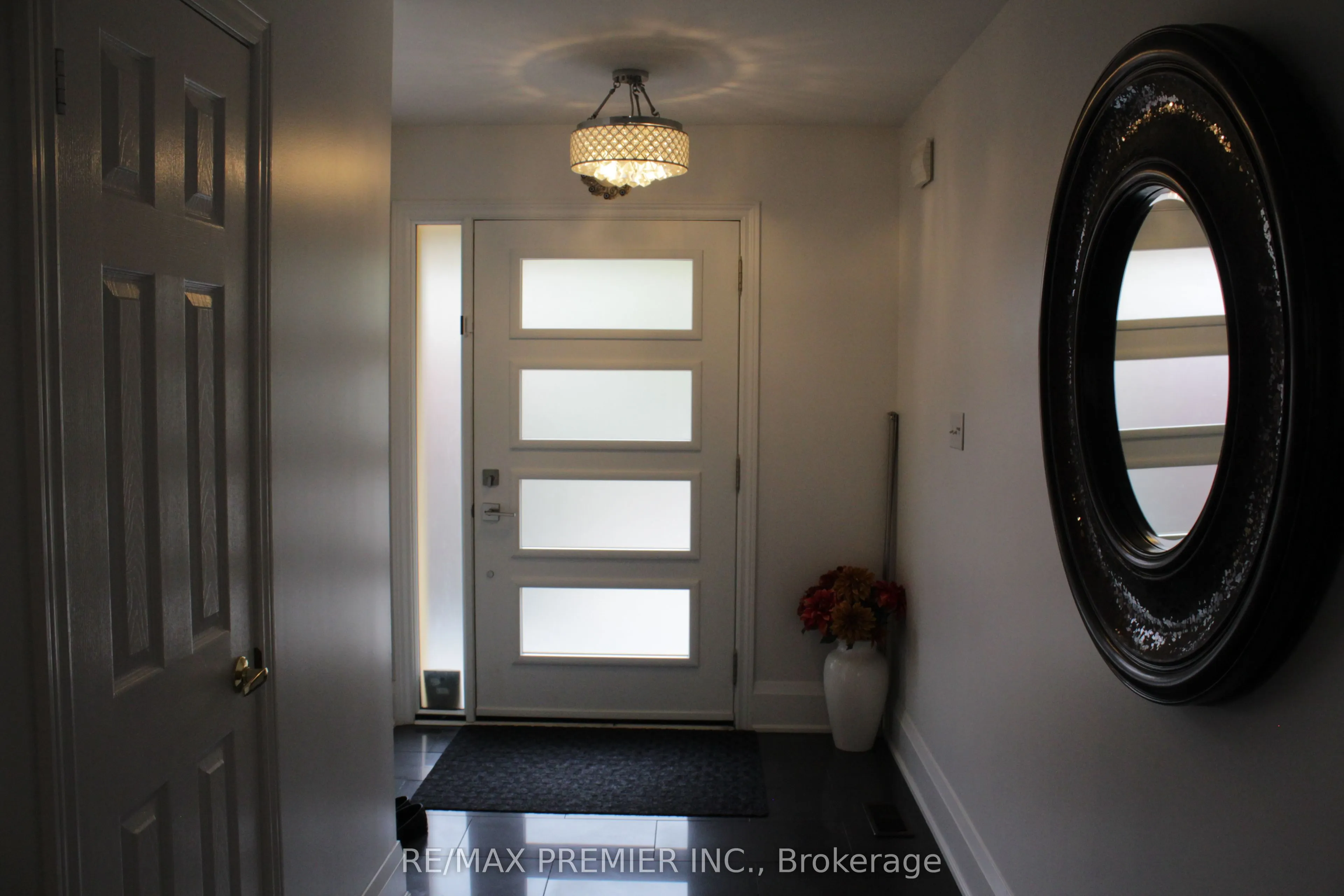 262 Isacc Murray Avenue, #Main Fl