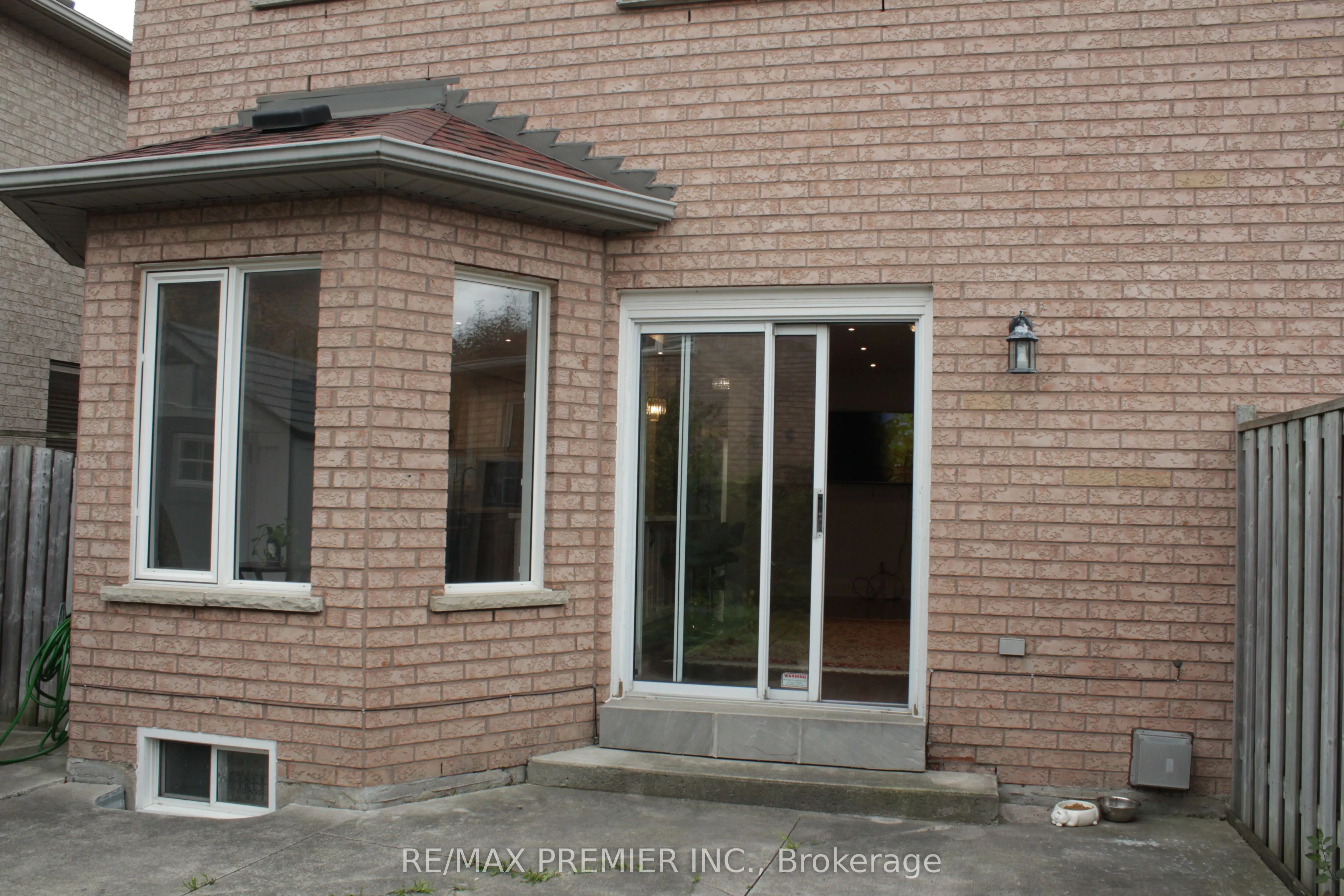 262 Isacc Murray Avenue, #Main Fl