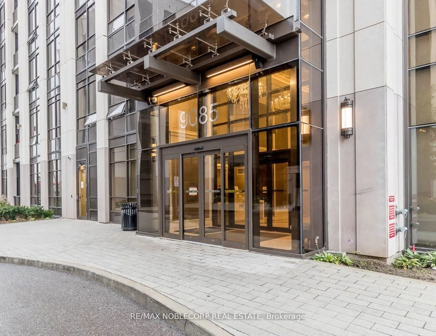 9085 Jane Street, #1511