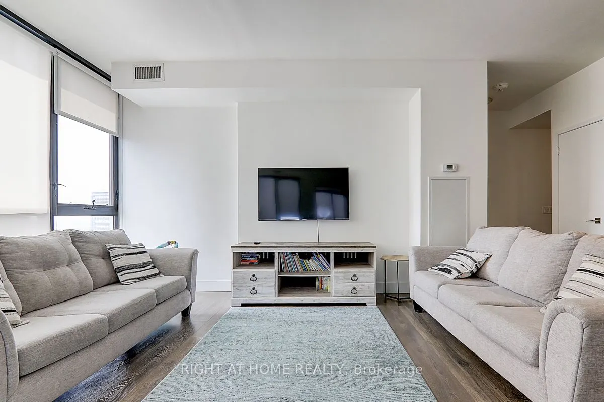 2916 Highway 7 Avenue, #2202