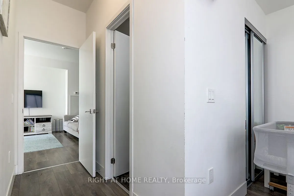 2916 Highway 7 Avenue, #2202