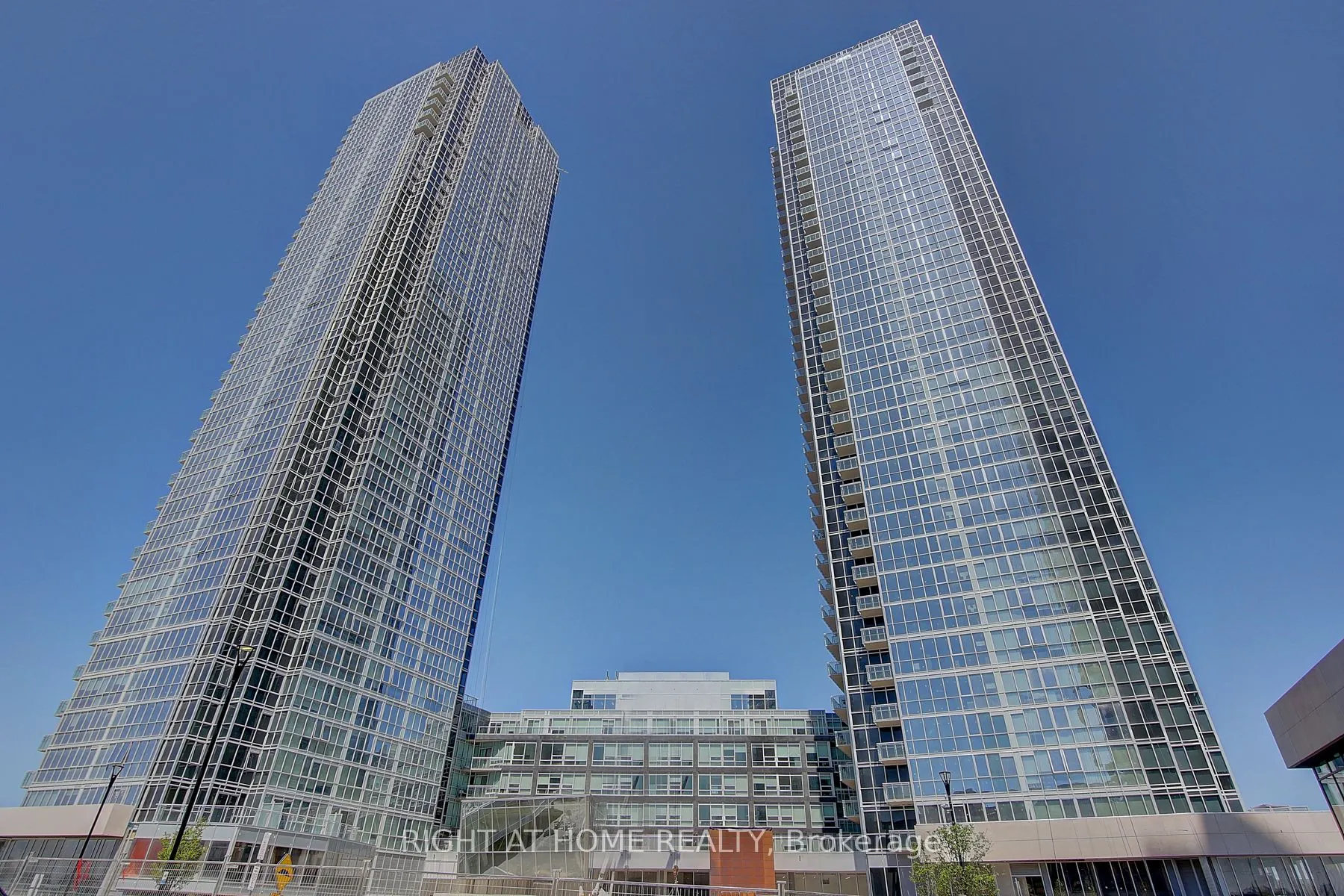 2916 Highway 7 Avenue, #2202