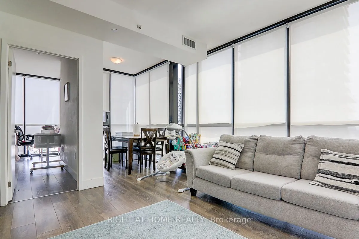 2916 Highway 7 Avenue, #2202