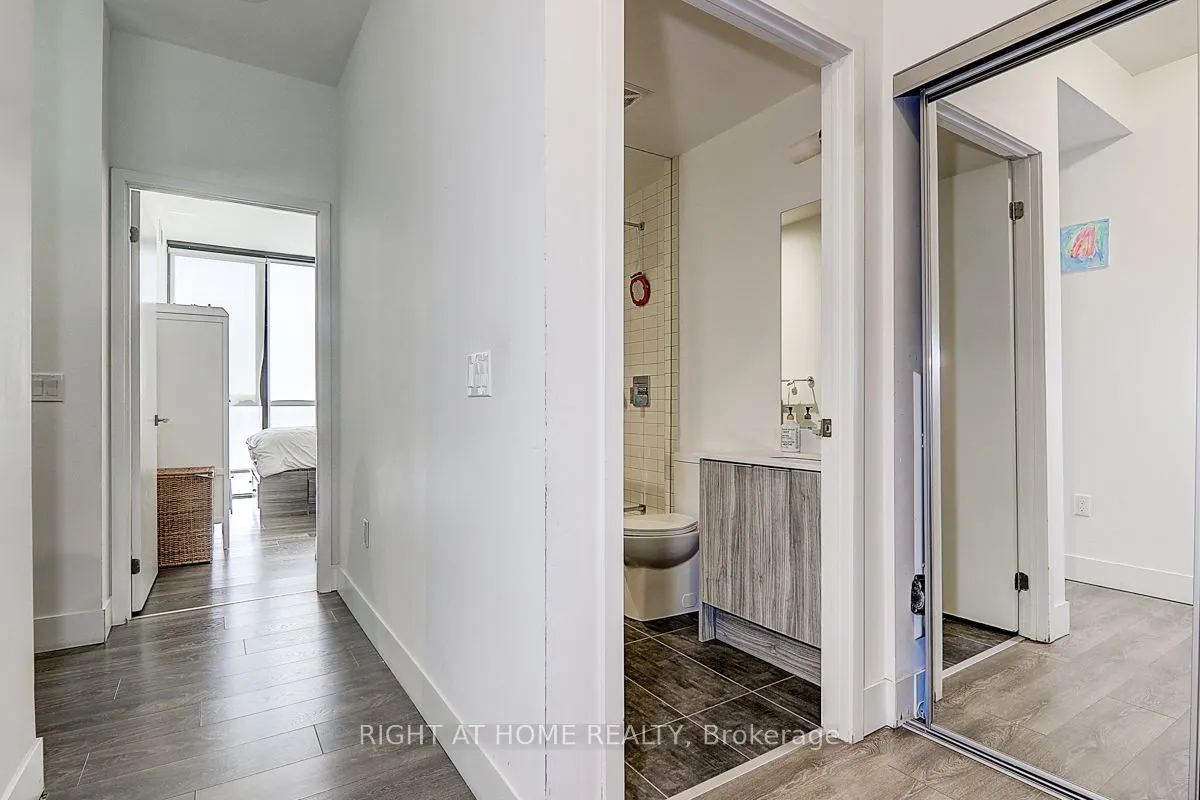 2916 Highway 7 Avenue, #2202