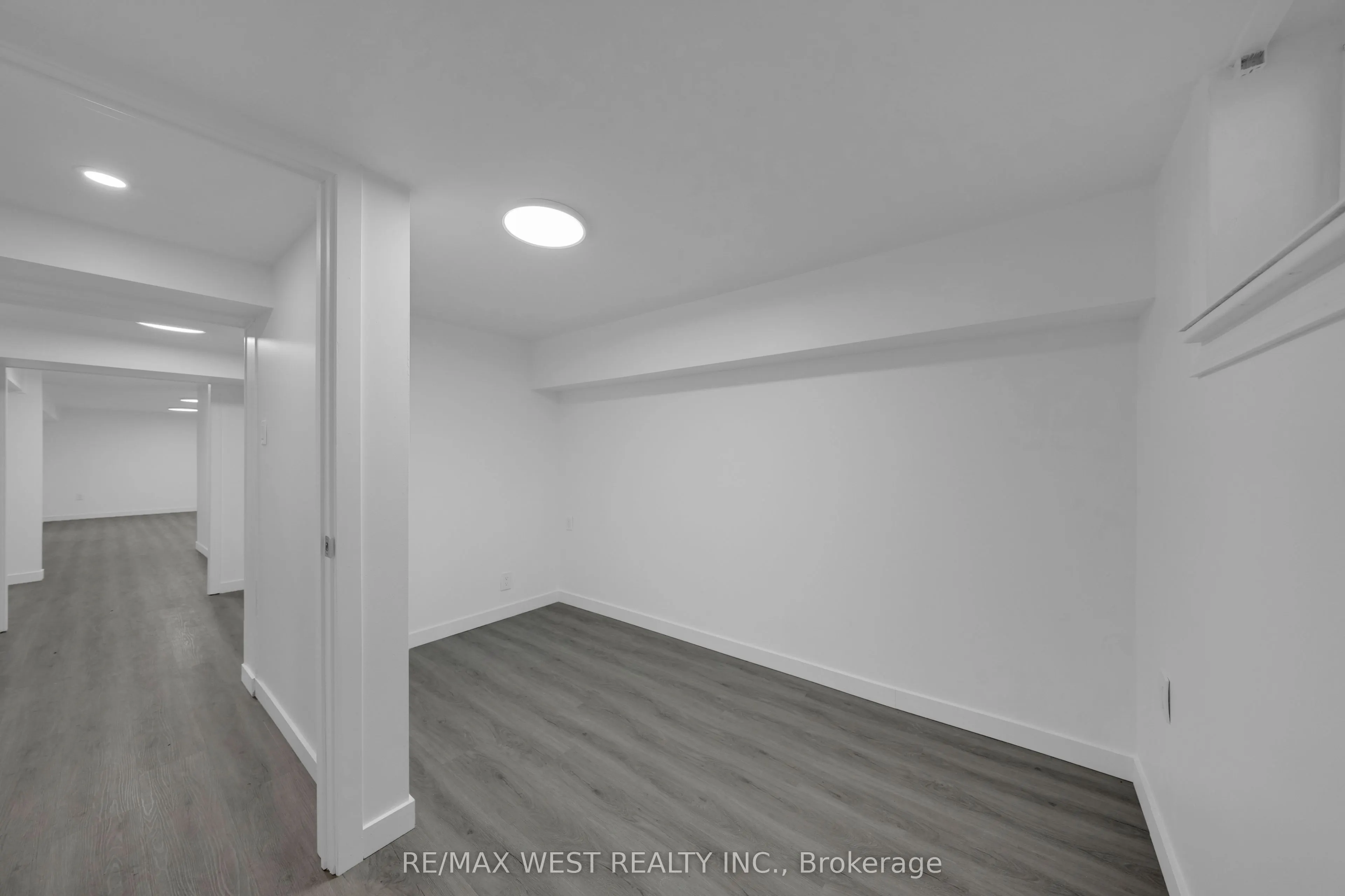 24 Walter Avenue, #Lower