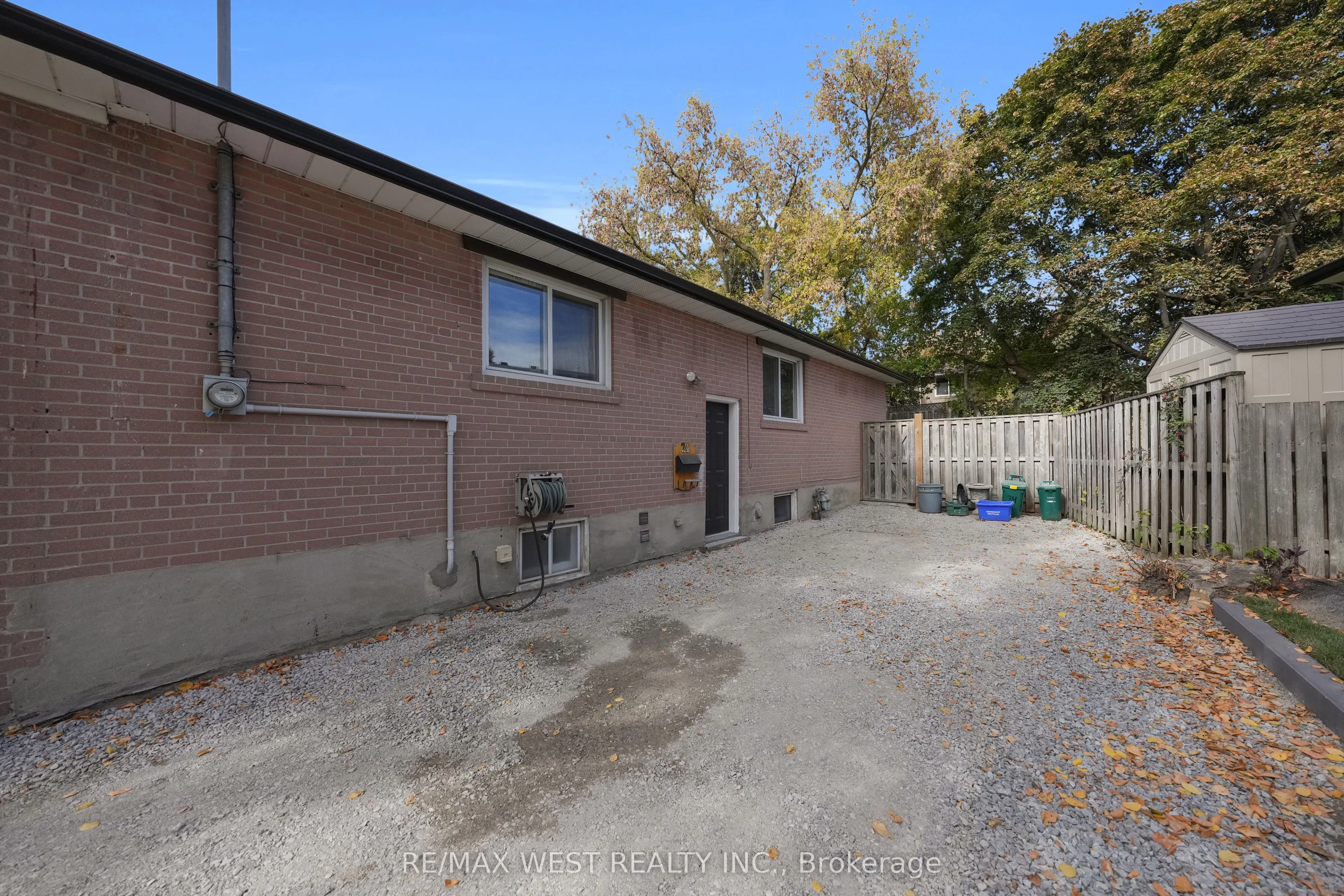 24 Walter Avenue, #Lower