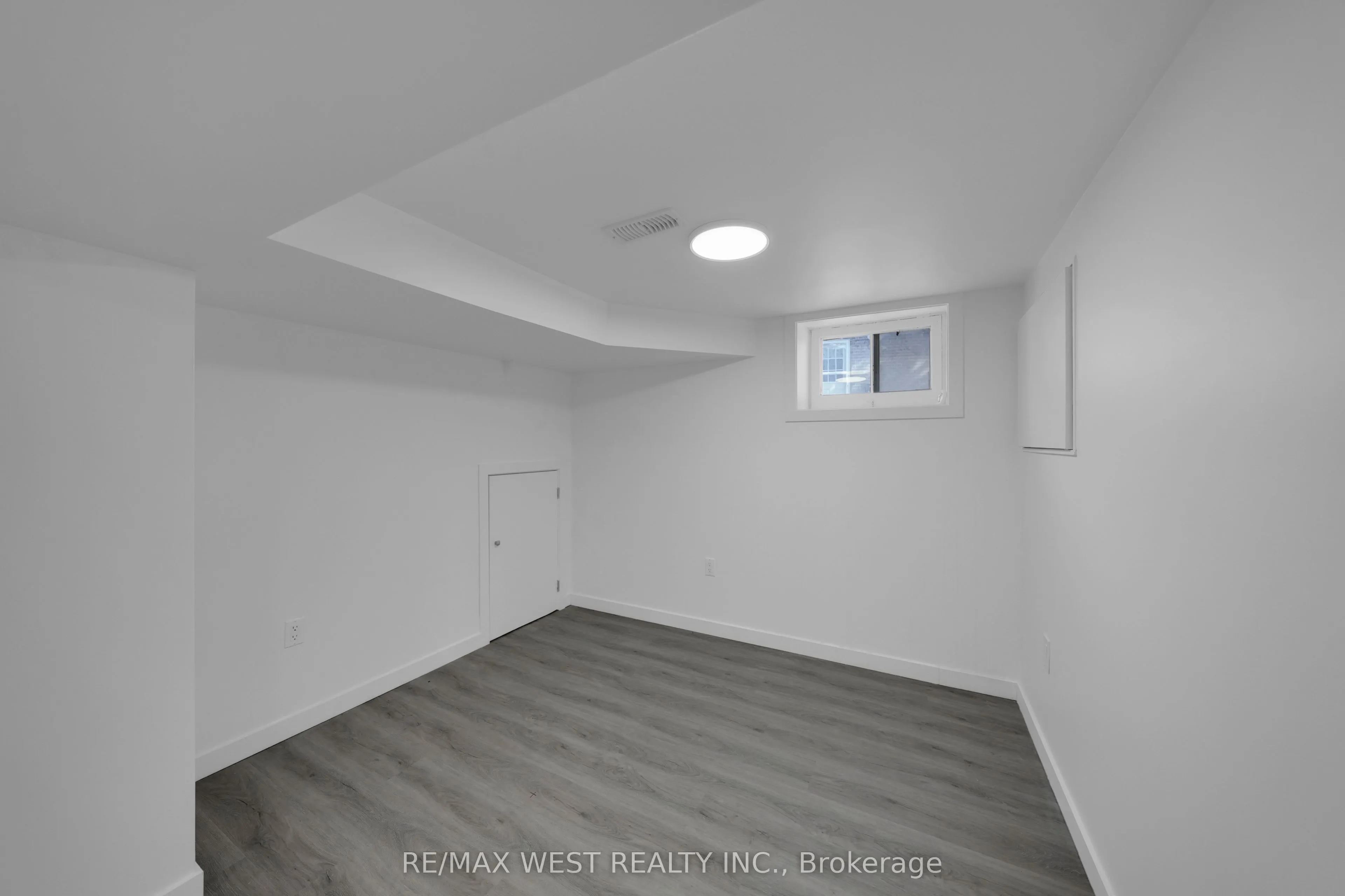 24 Walter Avenue, #Lower