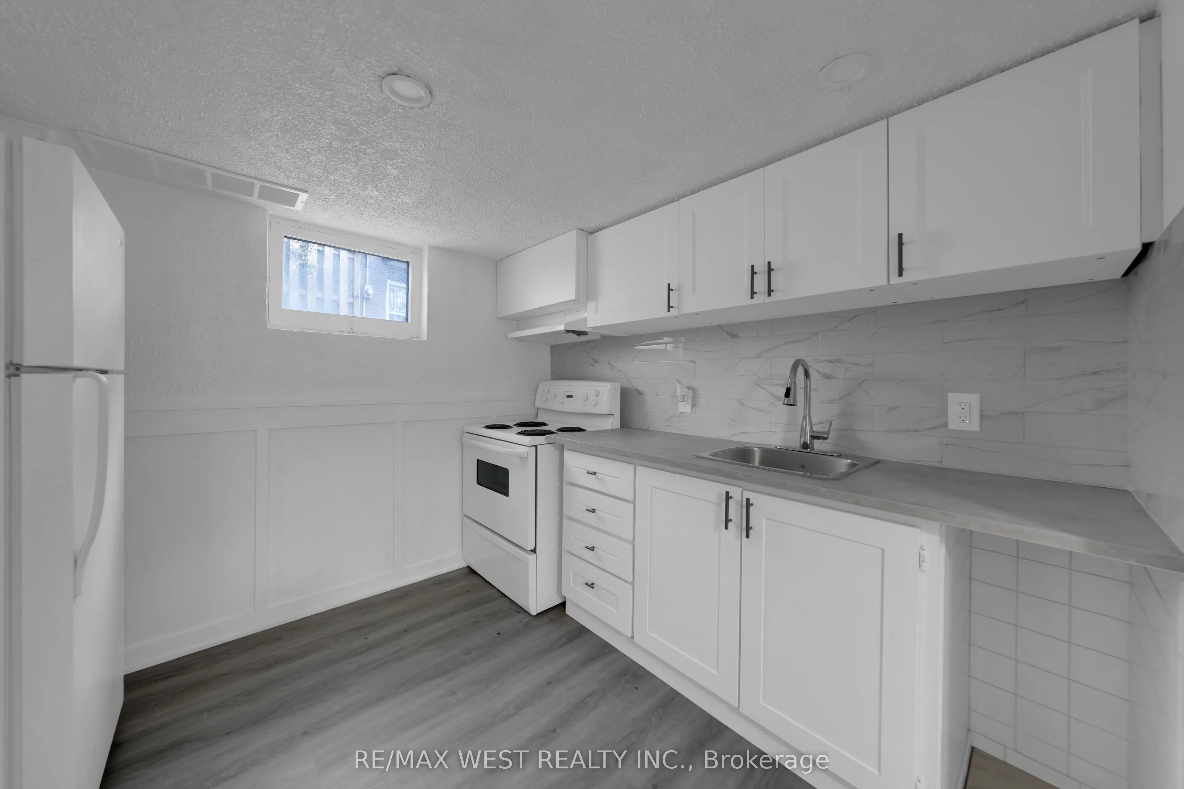 24 Walter Avenue, #Lower
