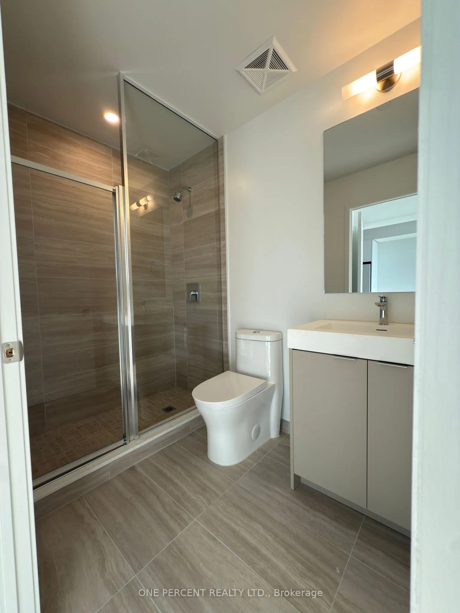 10 Abeja Street, #2321