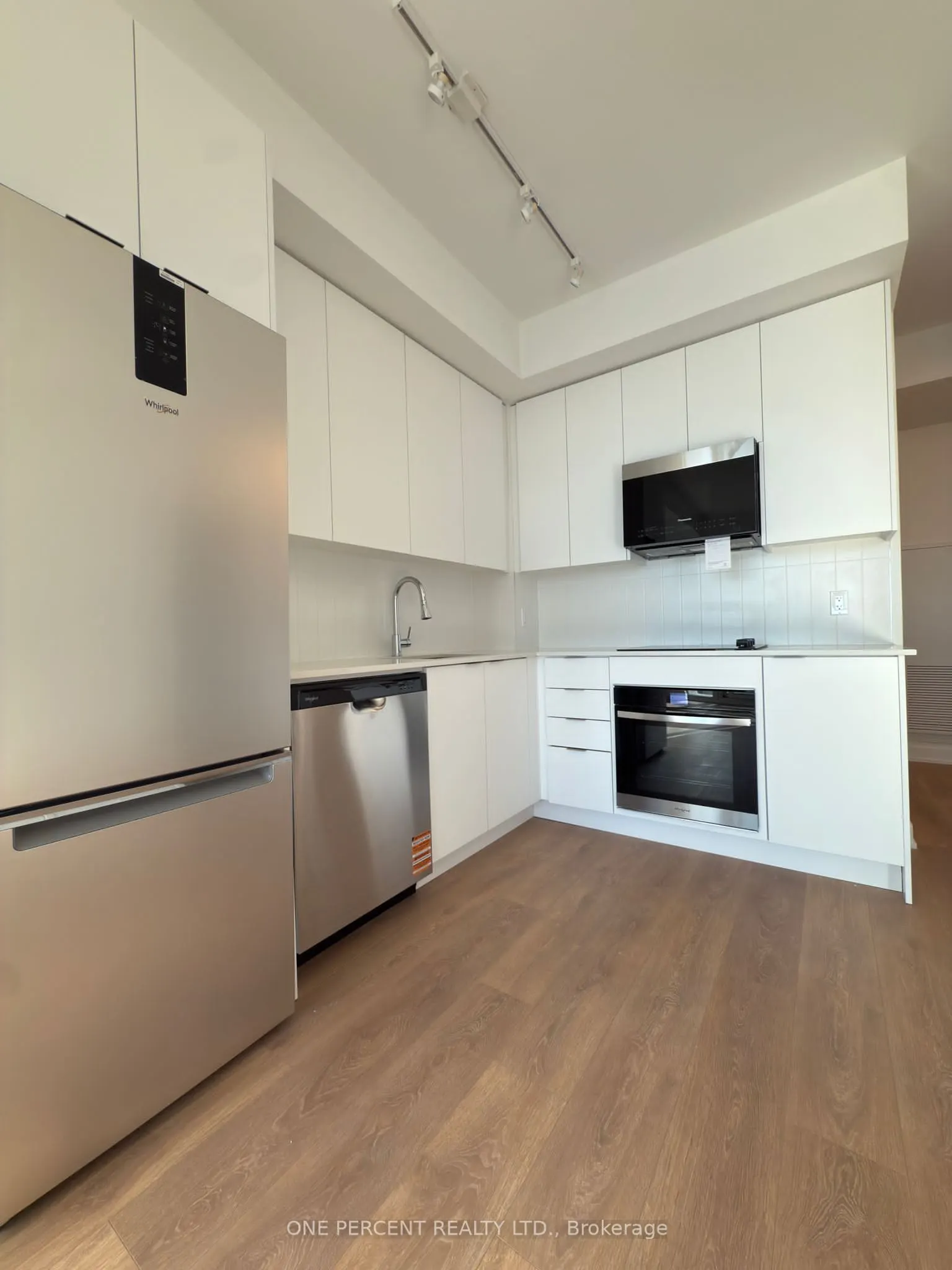 10 Abeja Street, #2321