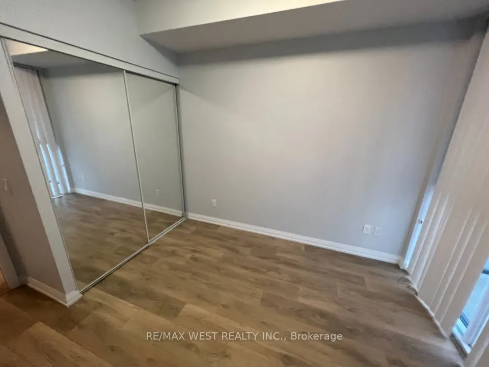 7895 Jane Street, #301