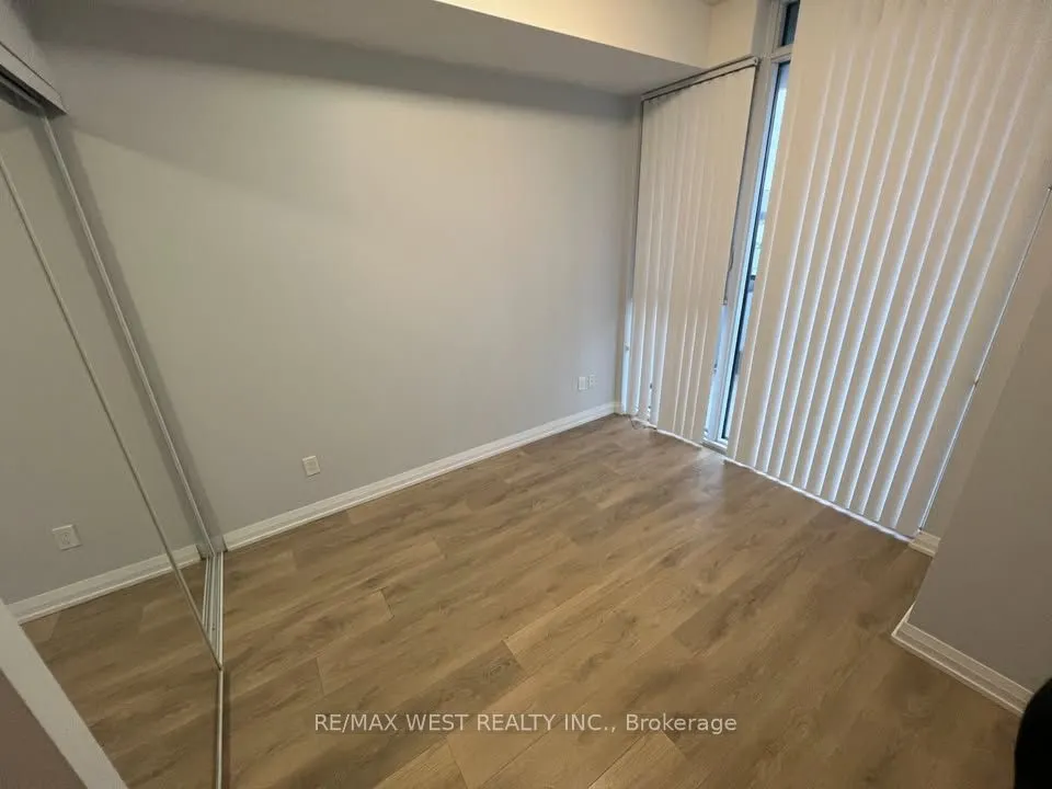 7895 Jane Street, #301