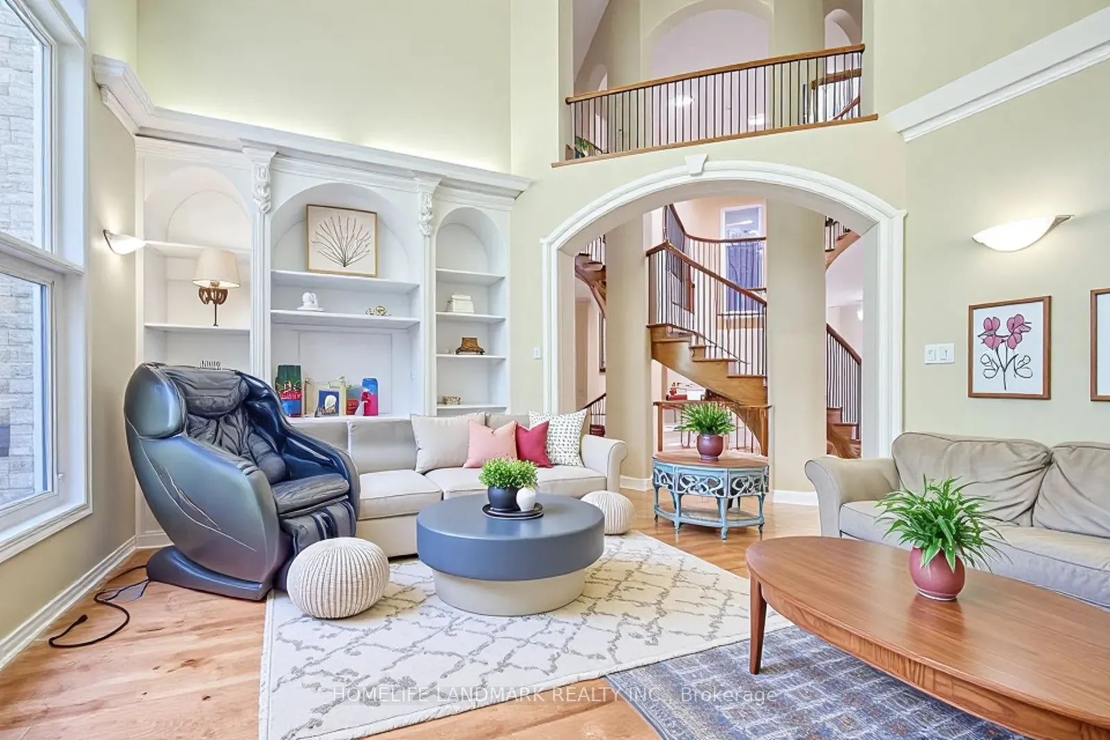 9 Chantilly Crescent