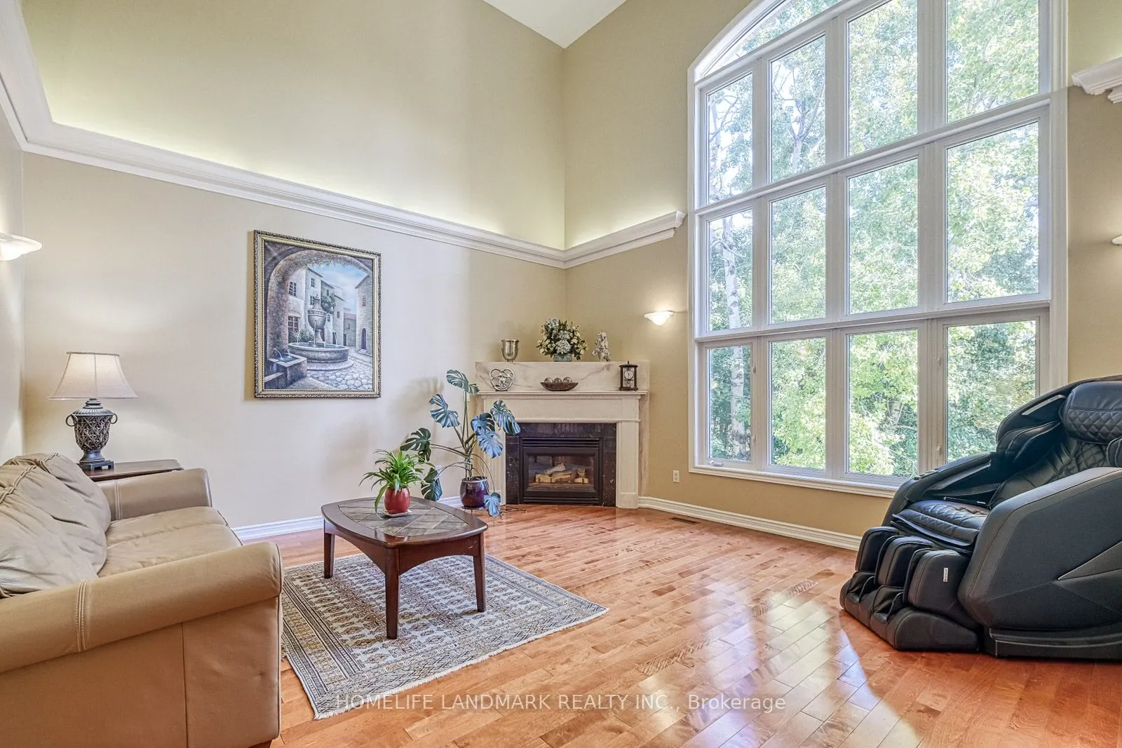 9 Chantilly Crescent