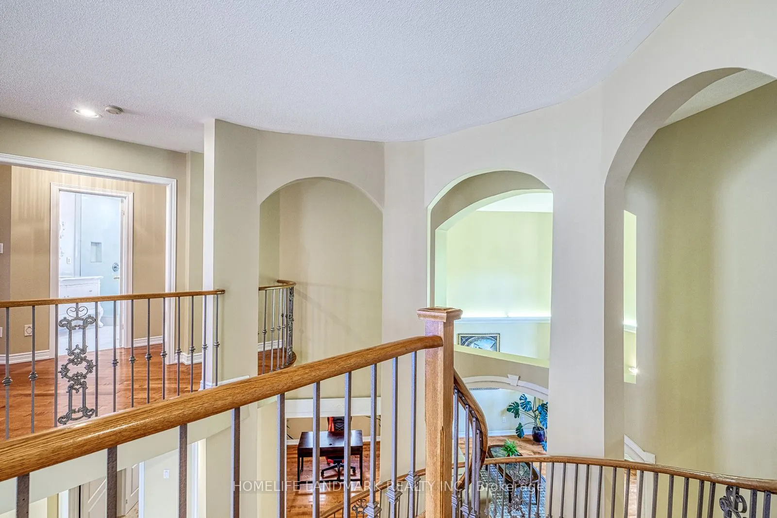 9 Chantilly Crescent