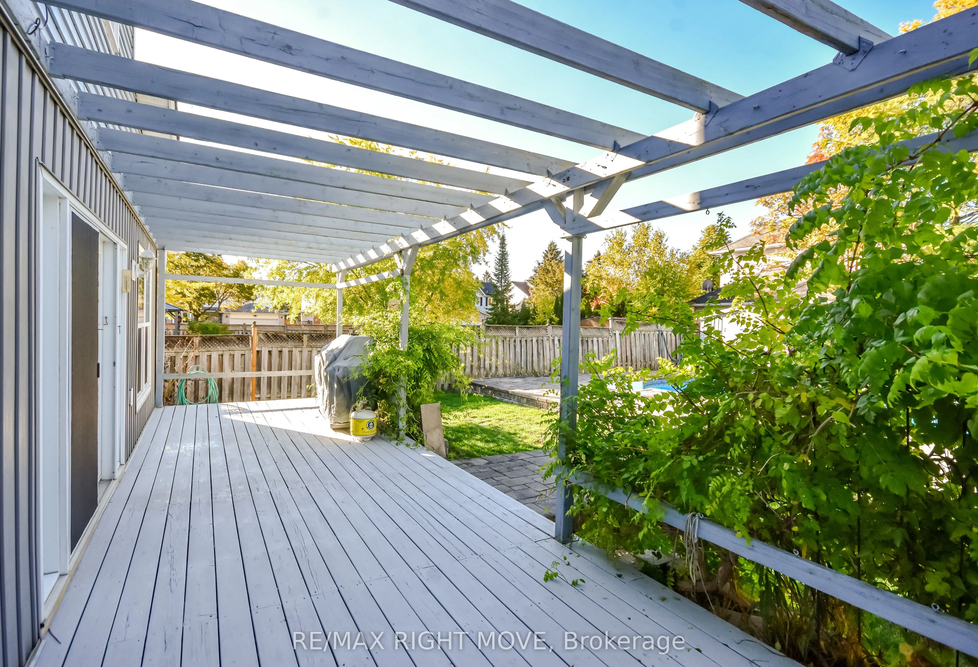 949 Linden Street