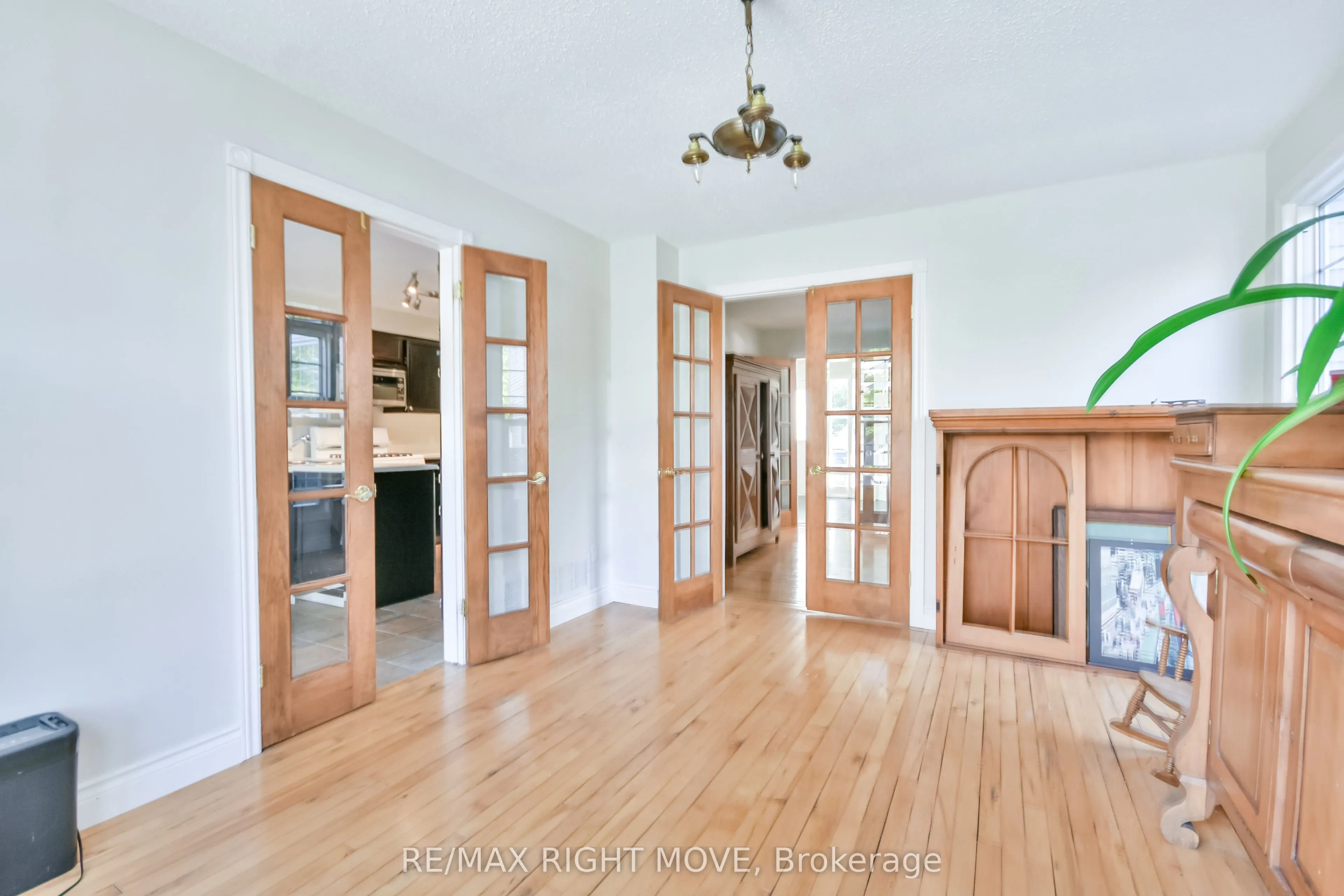 949 Linden Street