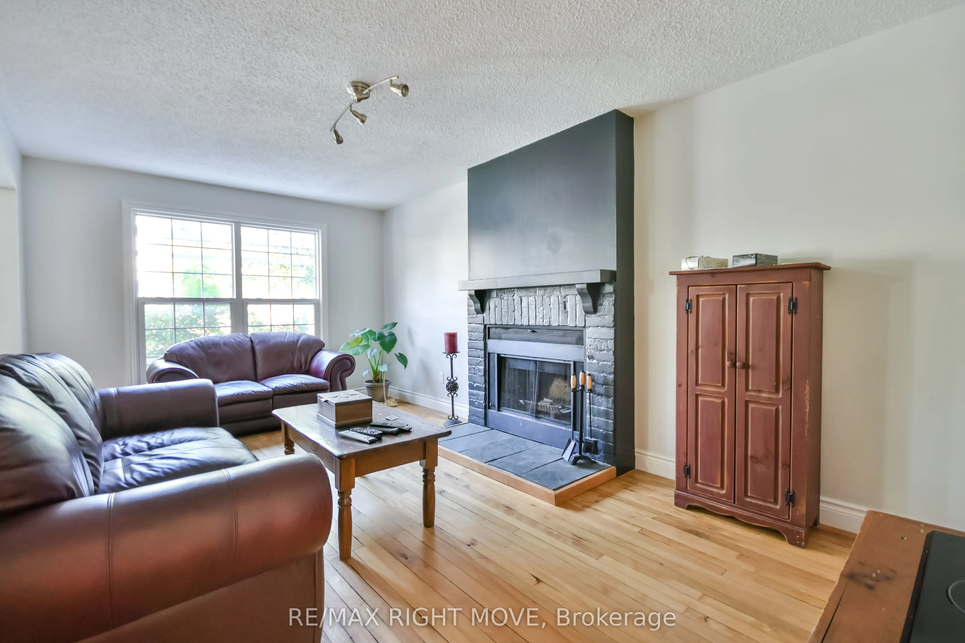 949 Linden Street