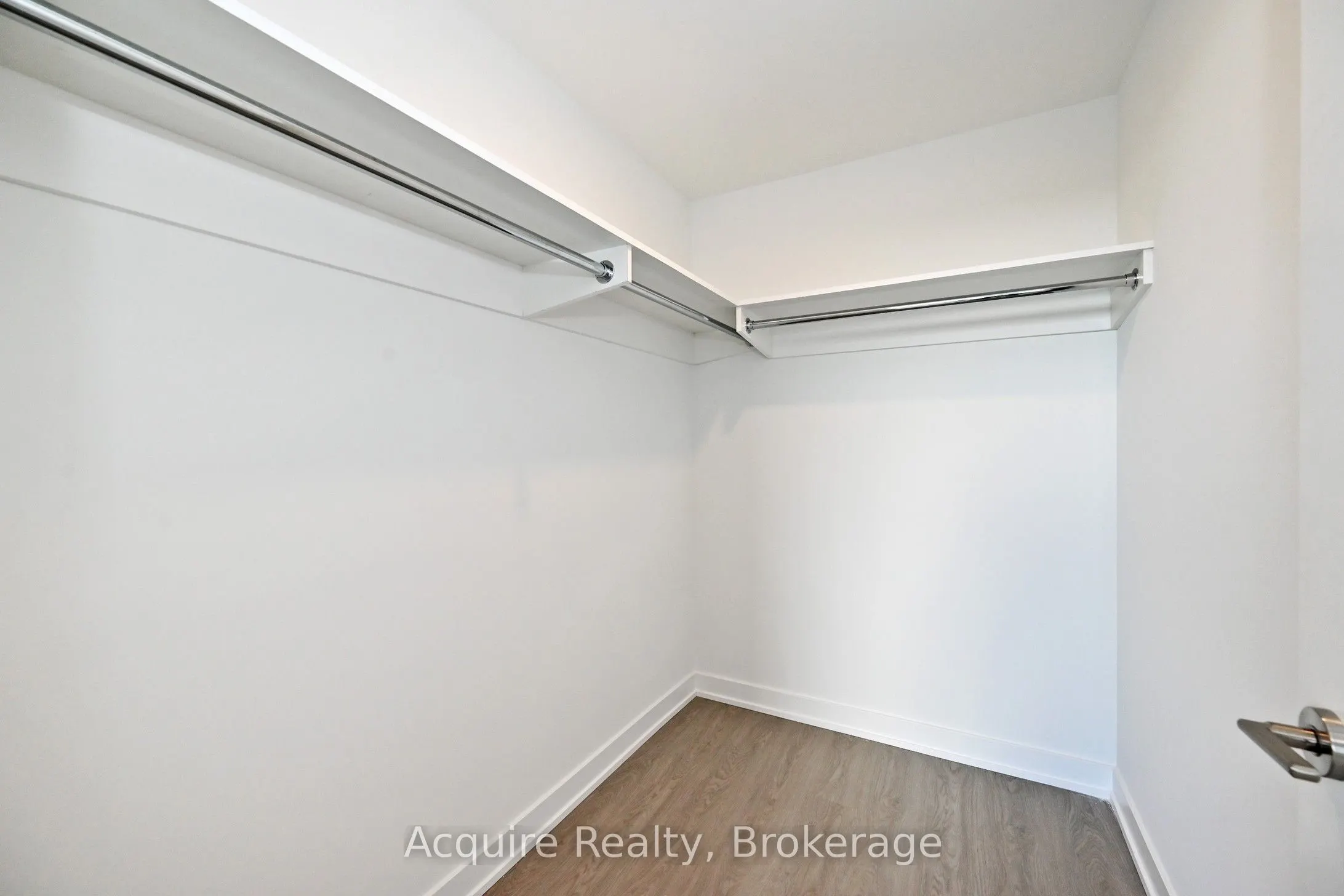8188 Yonge Street, #825