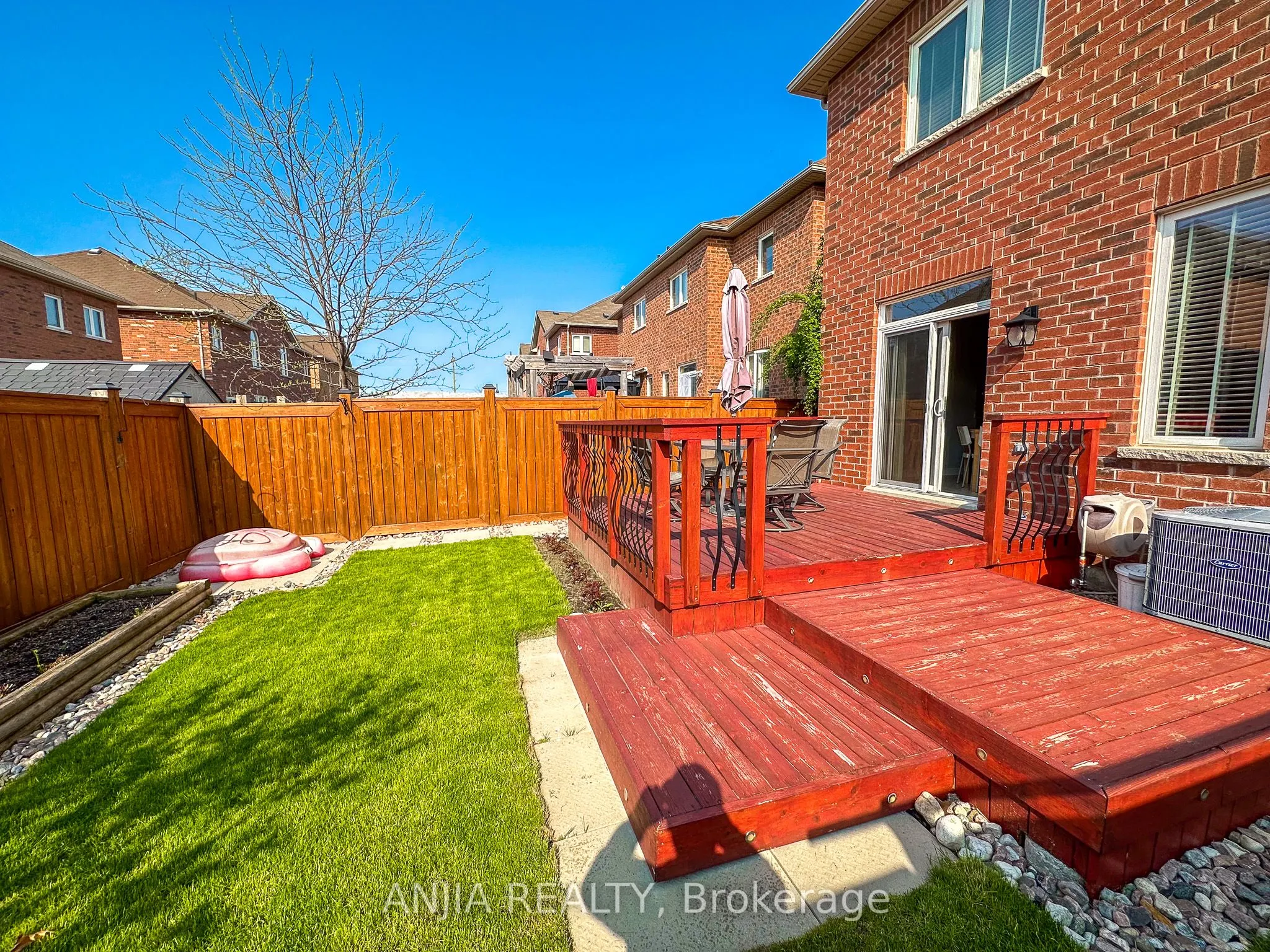 21 Fitzroy Avenue